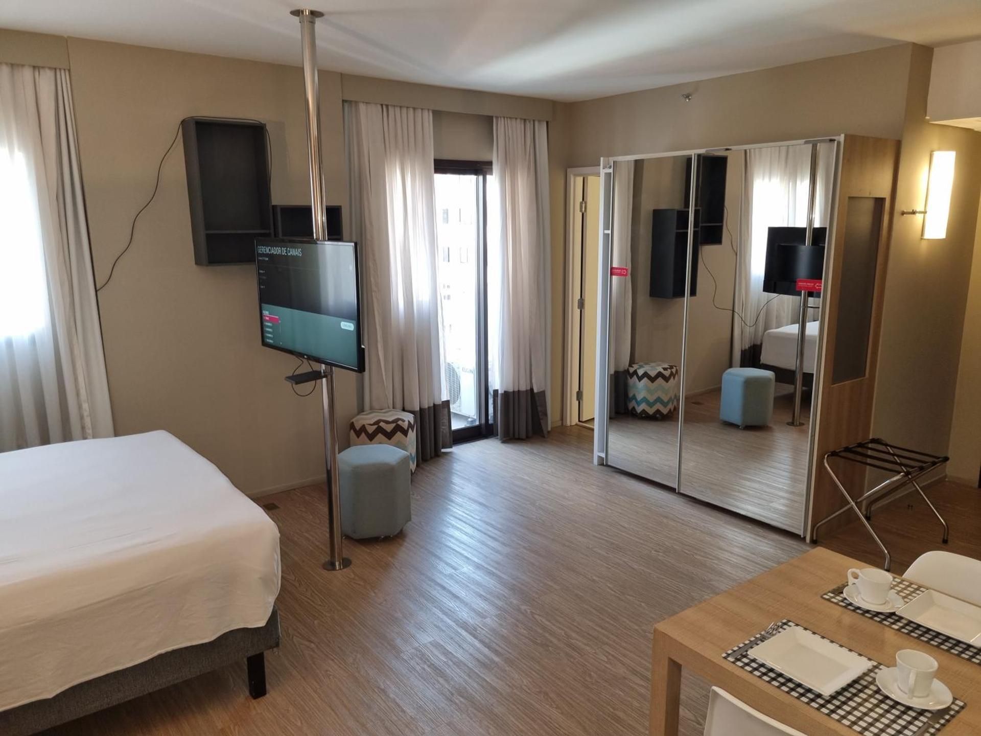 Studio Apartment
