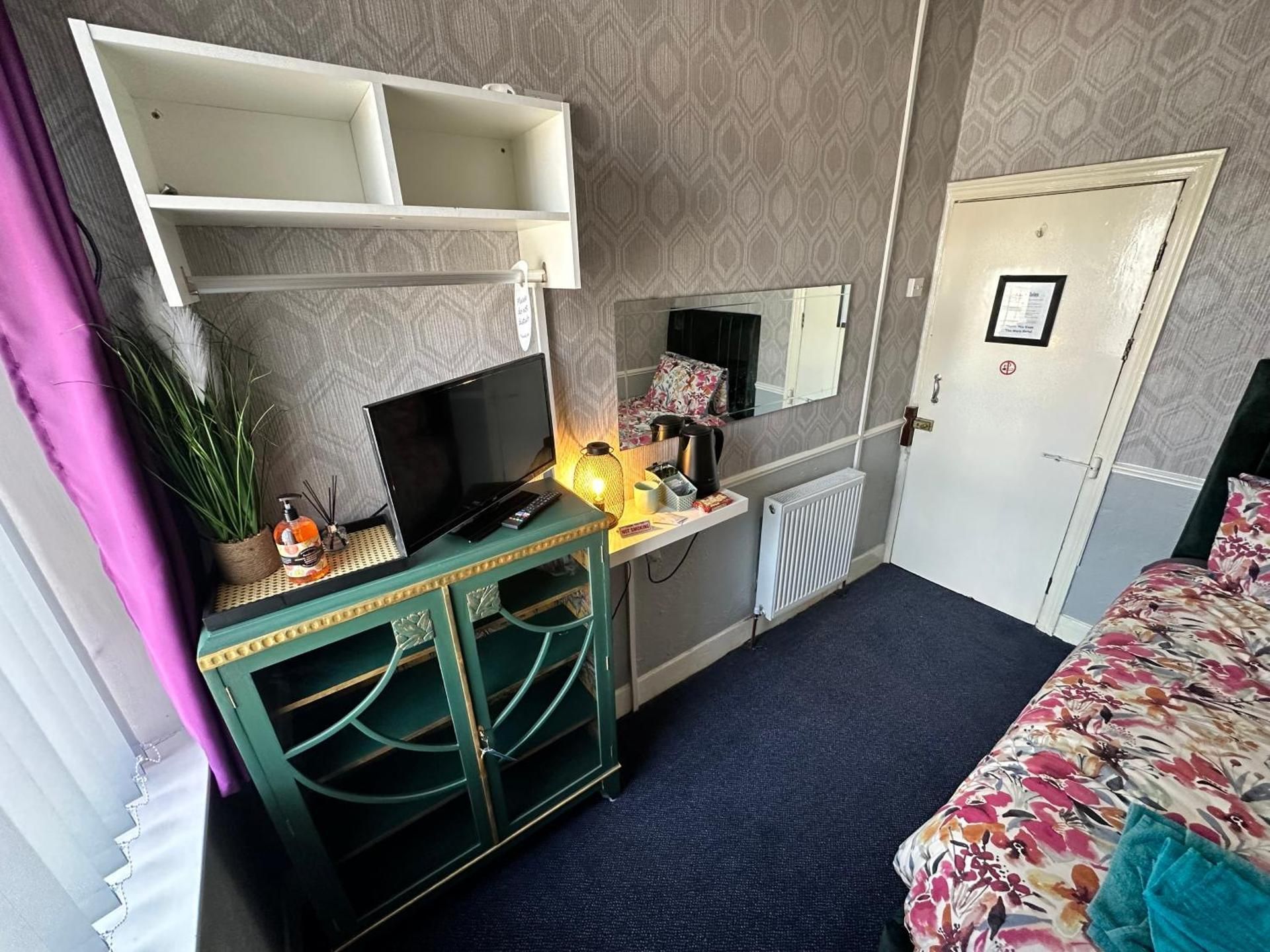 Deluxe Single Room