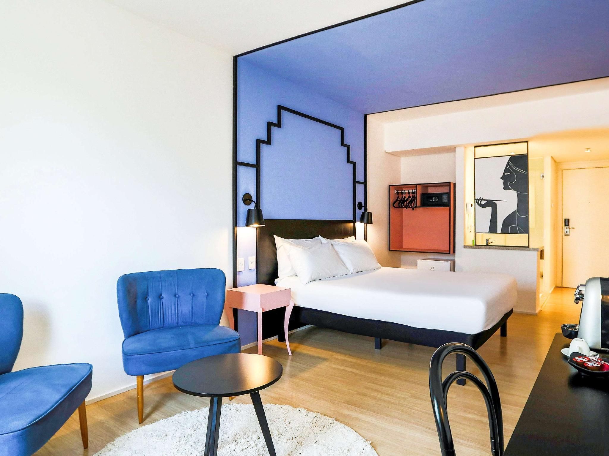 Art Deco Suite Apartment