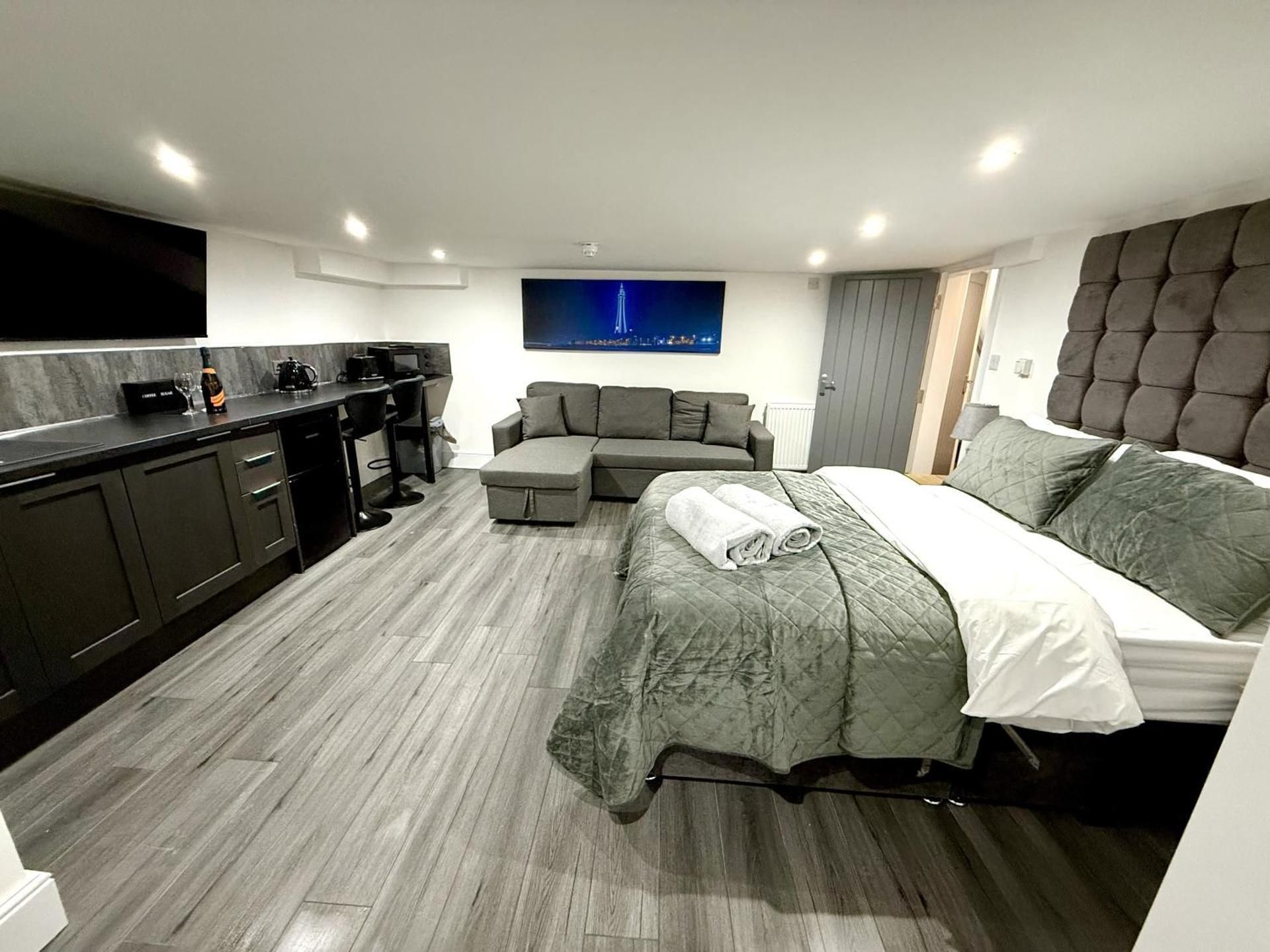 basement family suite with shower