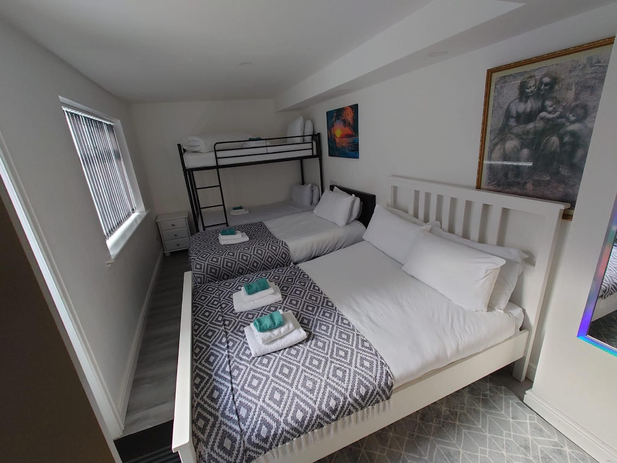 High Tide Family Room 2