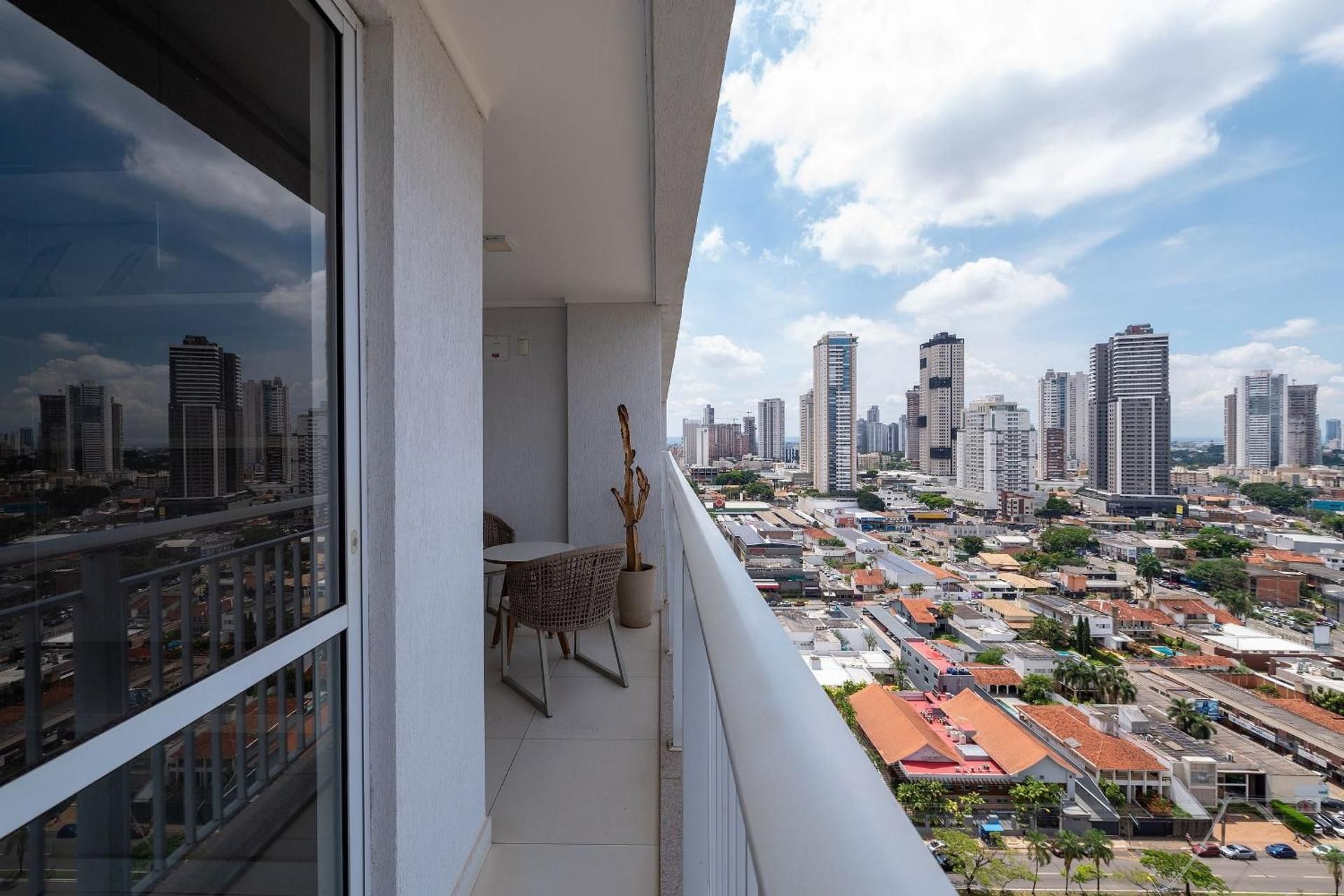 Apartment with Park View