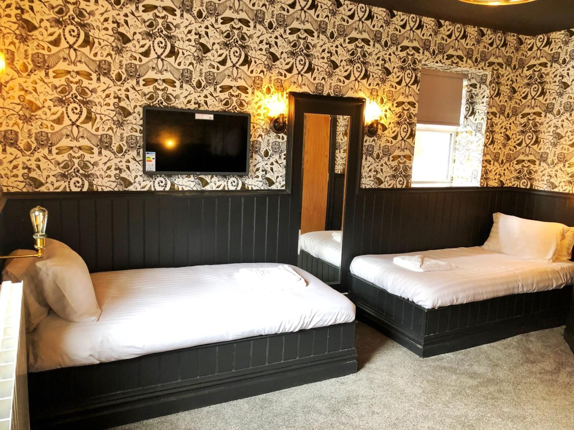 The Residence Sasco Apartments One-Bedroom Apartment with Spa Bath