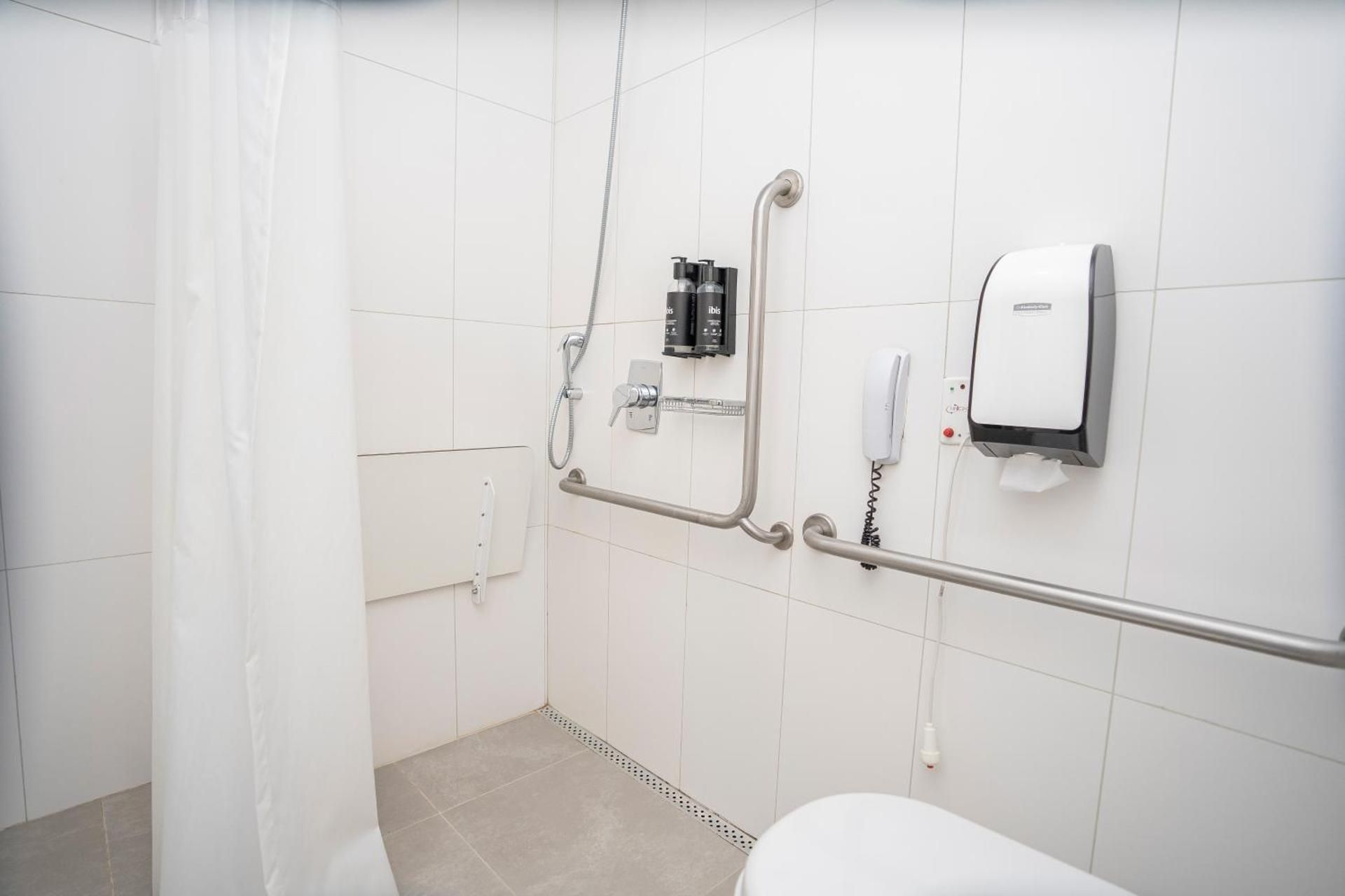 Standard Adapted Room with double bed