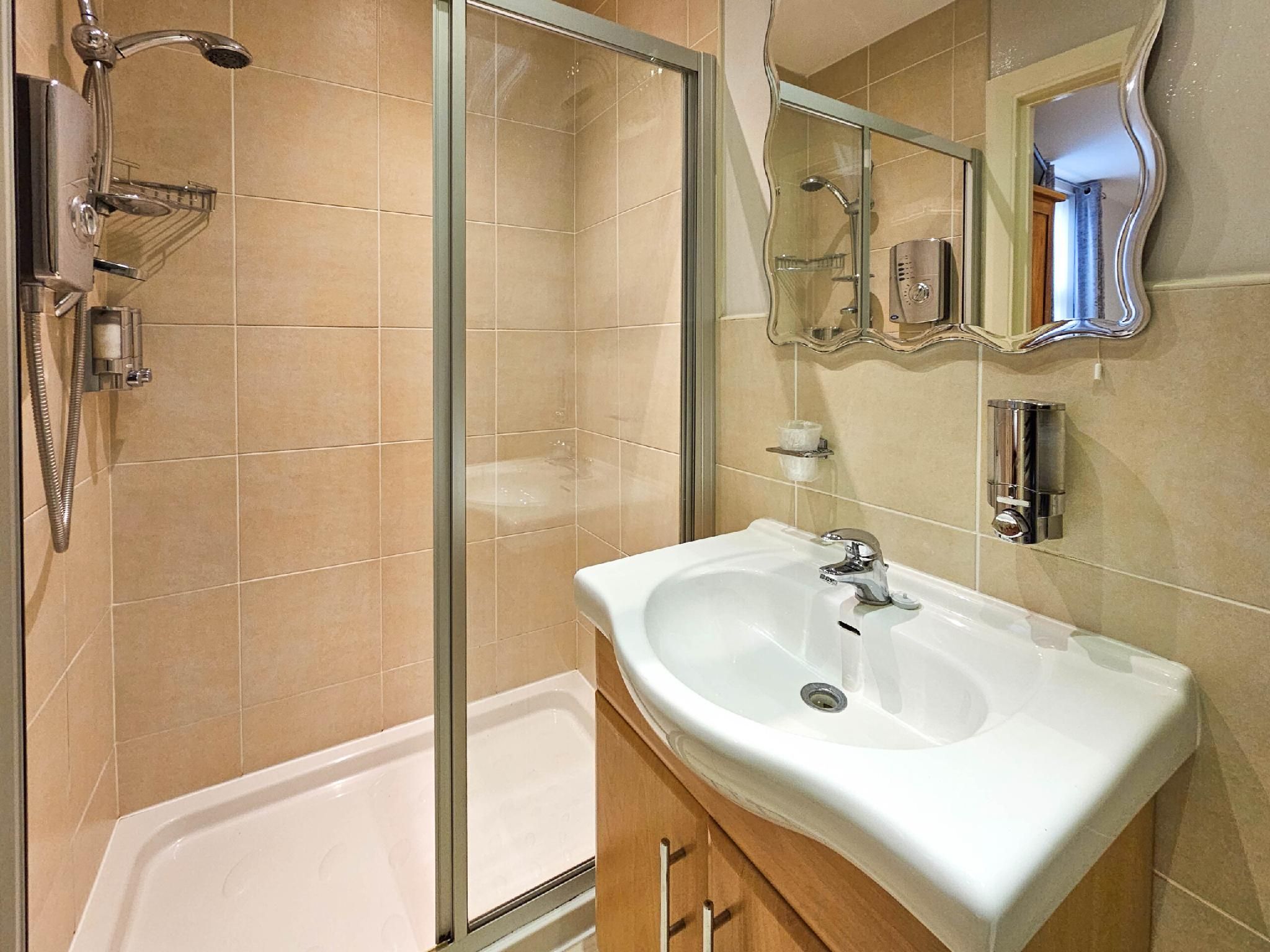 Partial sea view-Luxury-Apartment-Private Bathroom-Second Floor