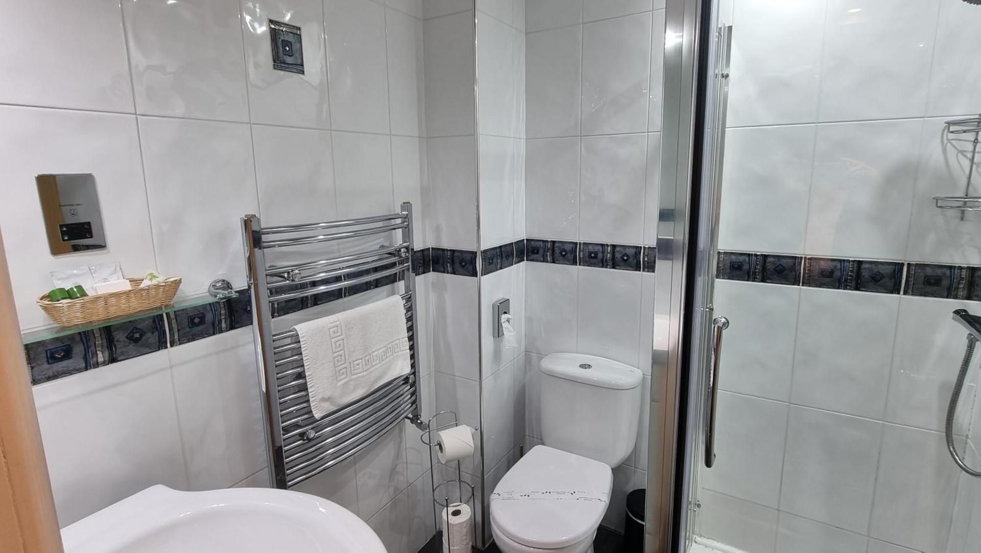 01 Deluxe One-Bedroom Apartment with Ocean View