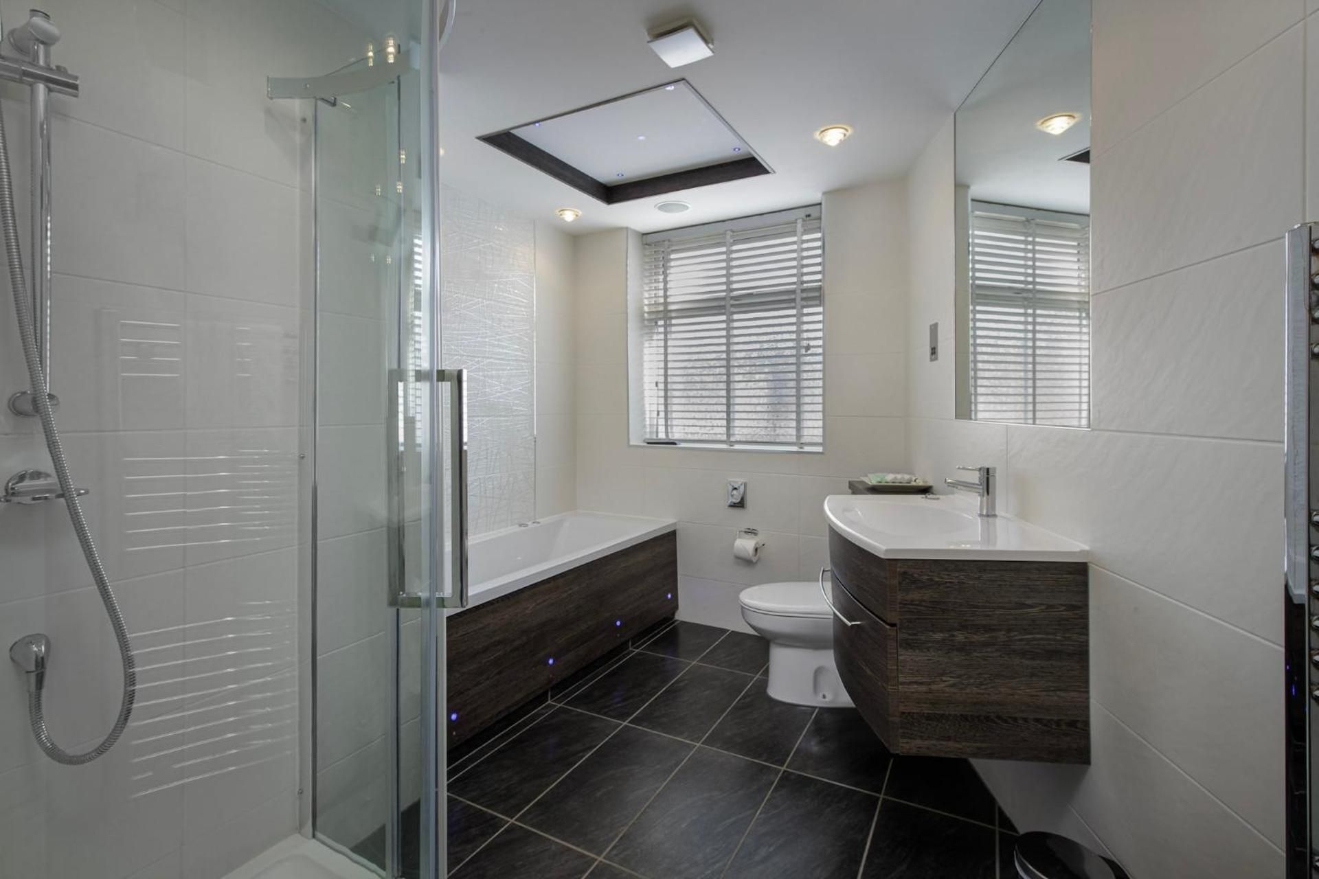 03 Two-Bedroom Deluxe Apartment with Ocean View