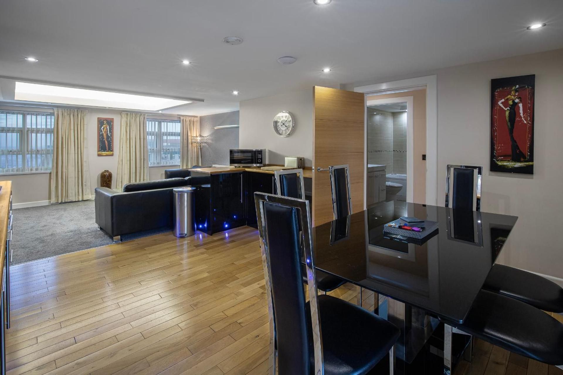 Granada Apartments Queens Mansions