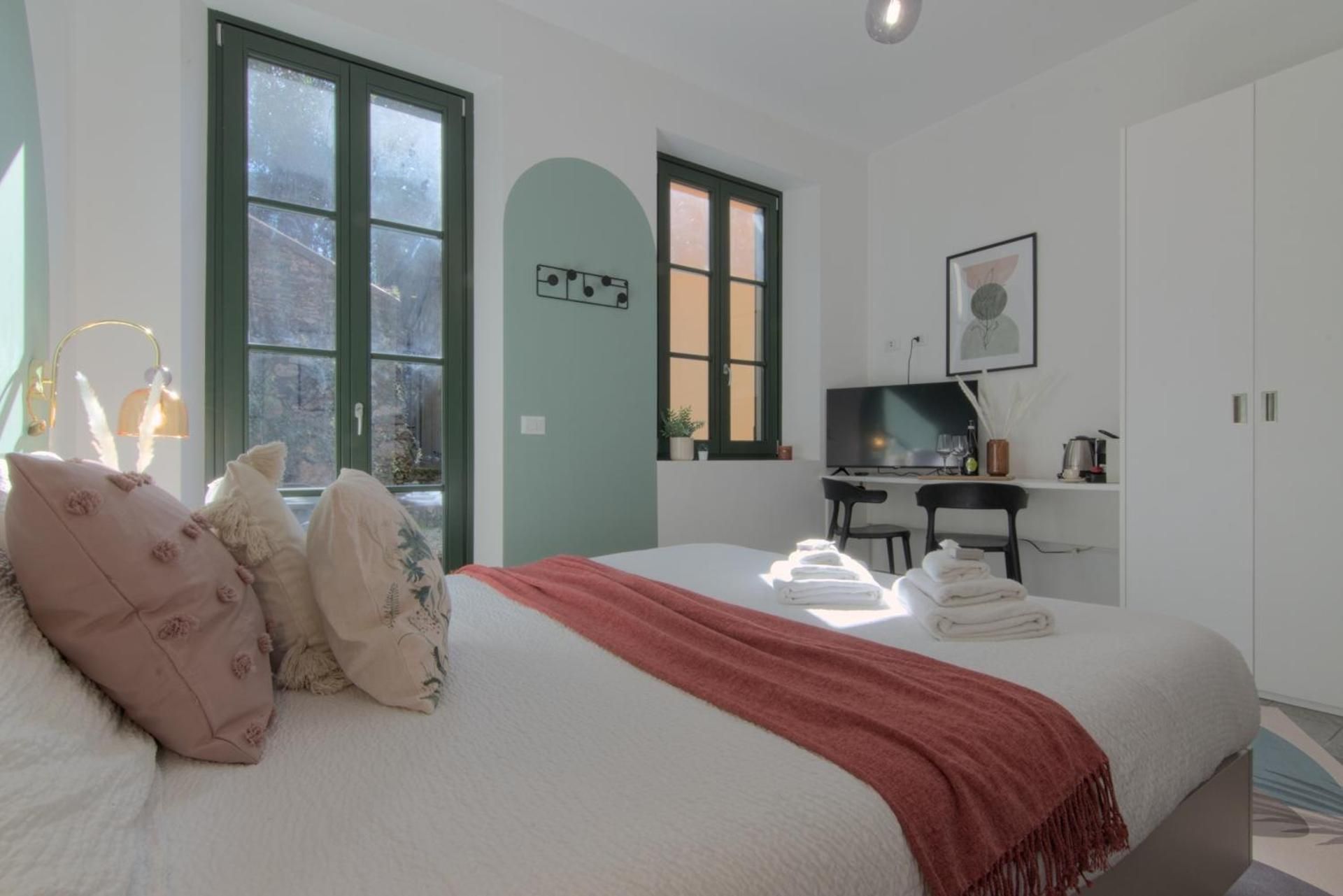 Apartment with Balcony