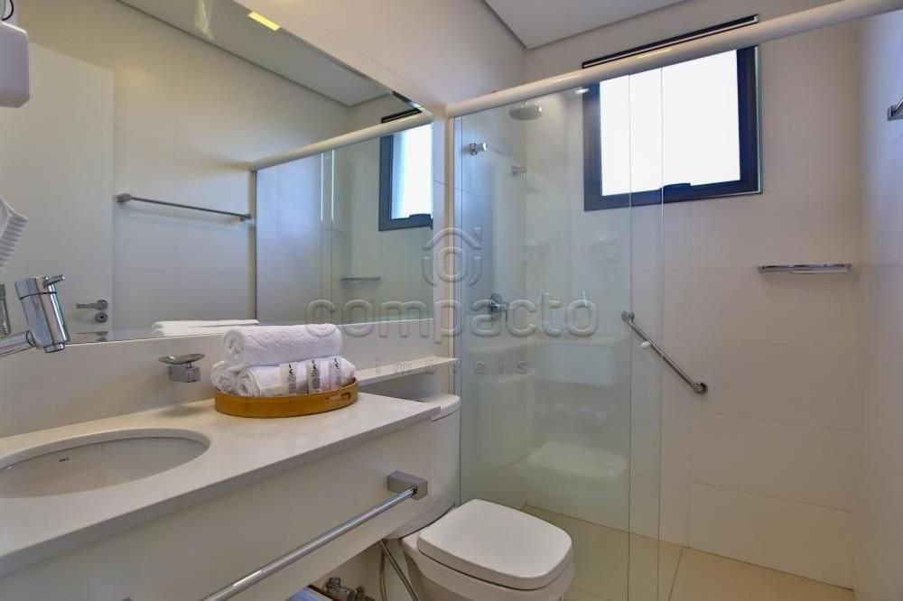 One-Bedroom Apartment with Balcony
