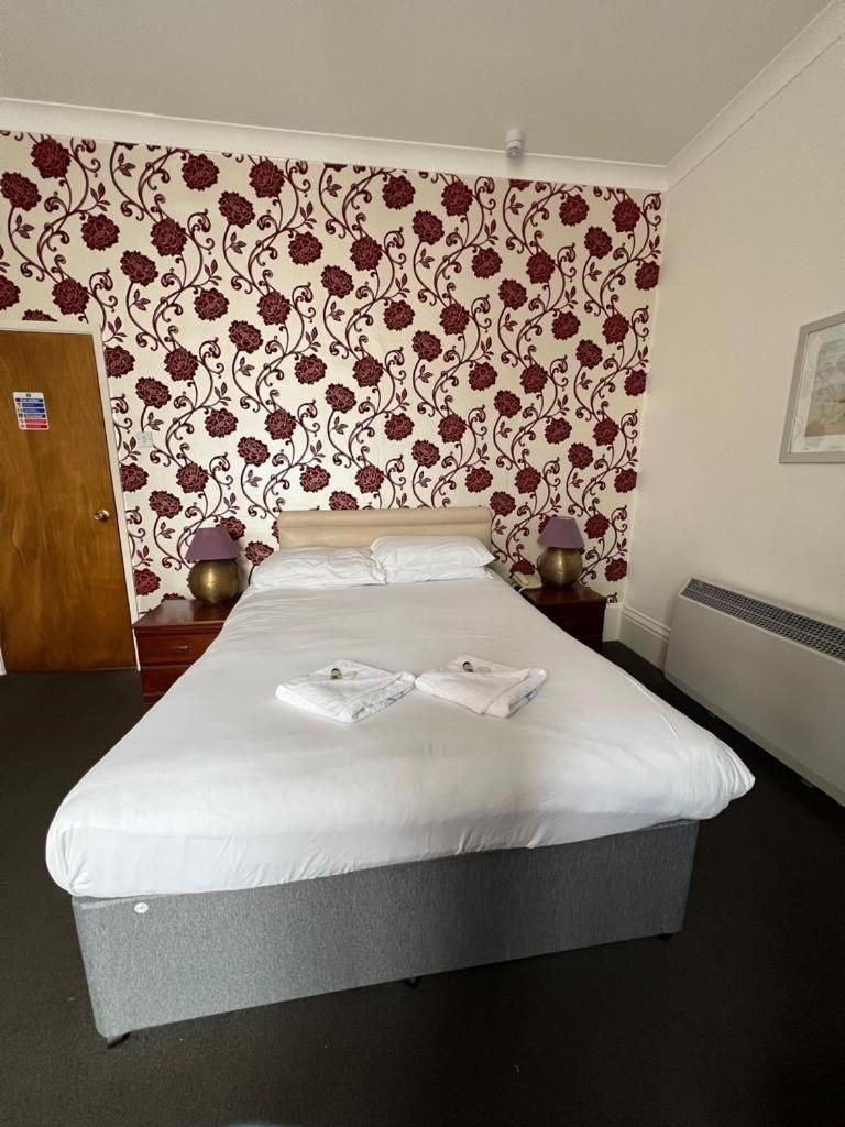 Superior Double Room (2 Adults)