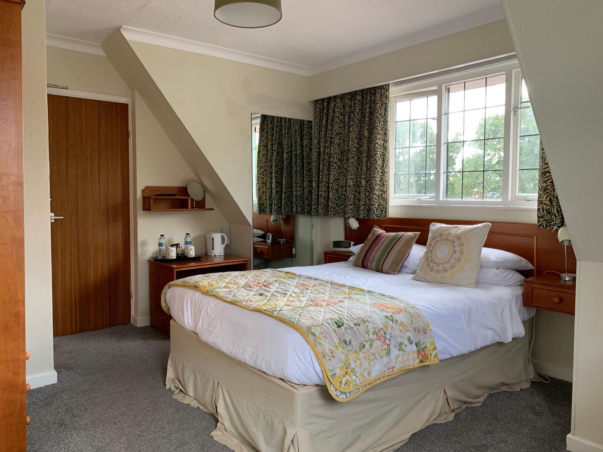 Hotel Double-Double room-Ensuite