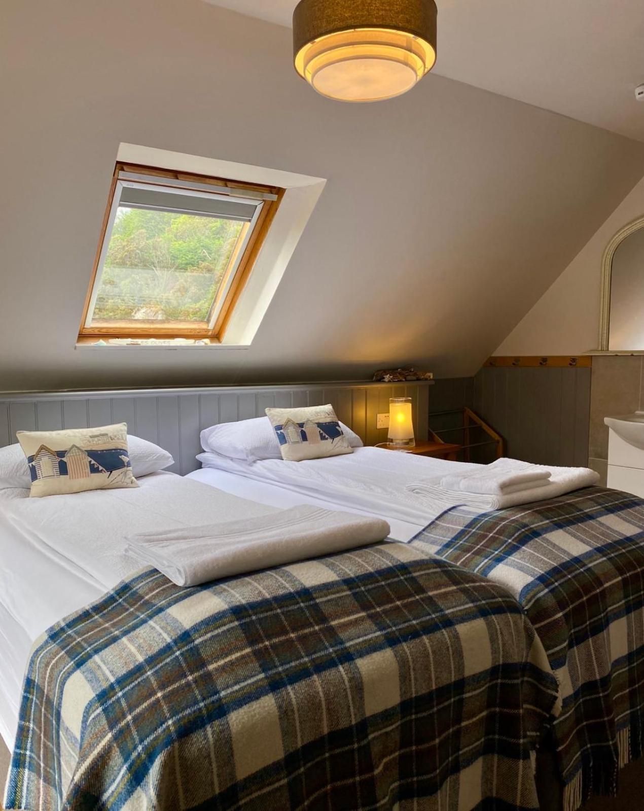 Quadruple Room with Lake View