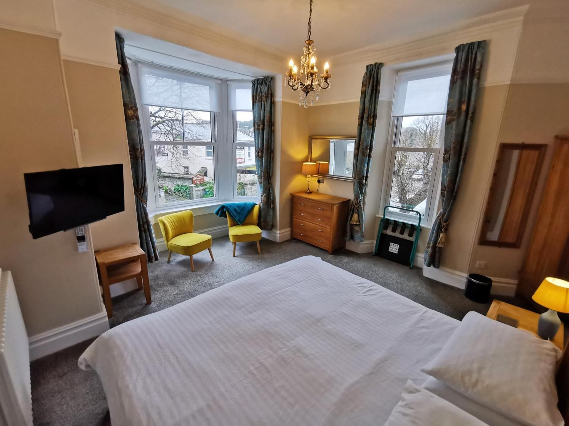 Deluxe King Room