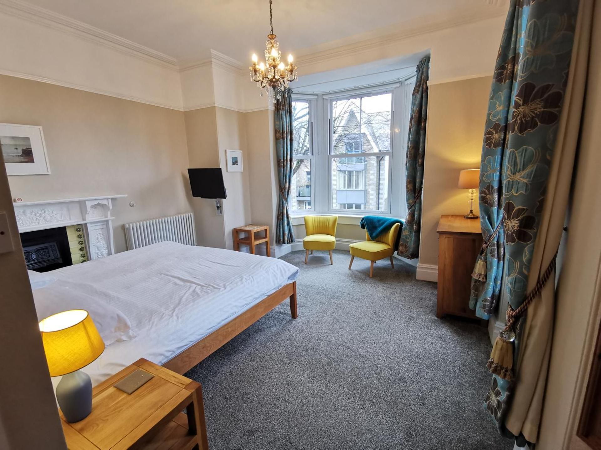 Deluxe King Room