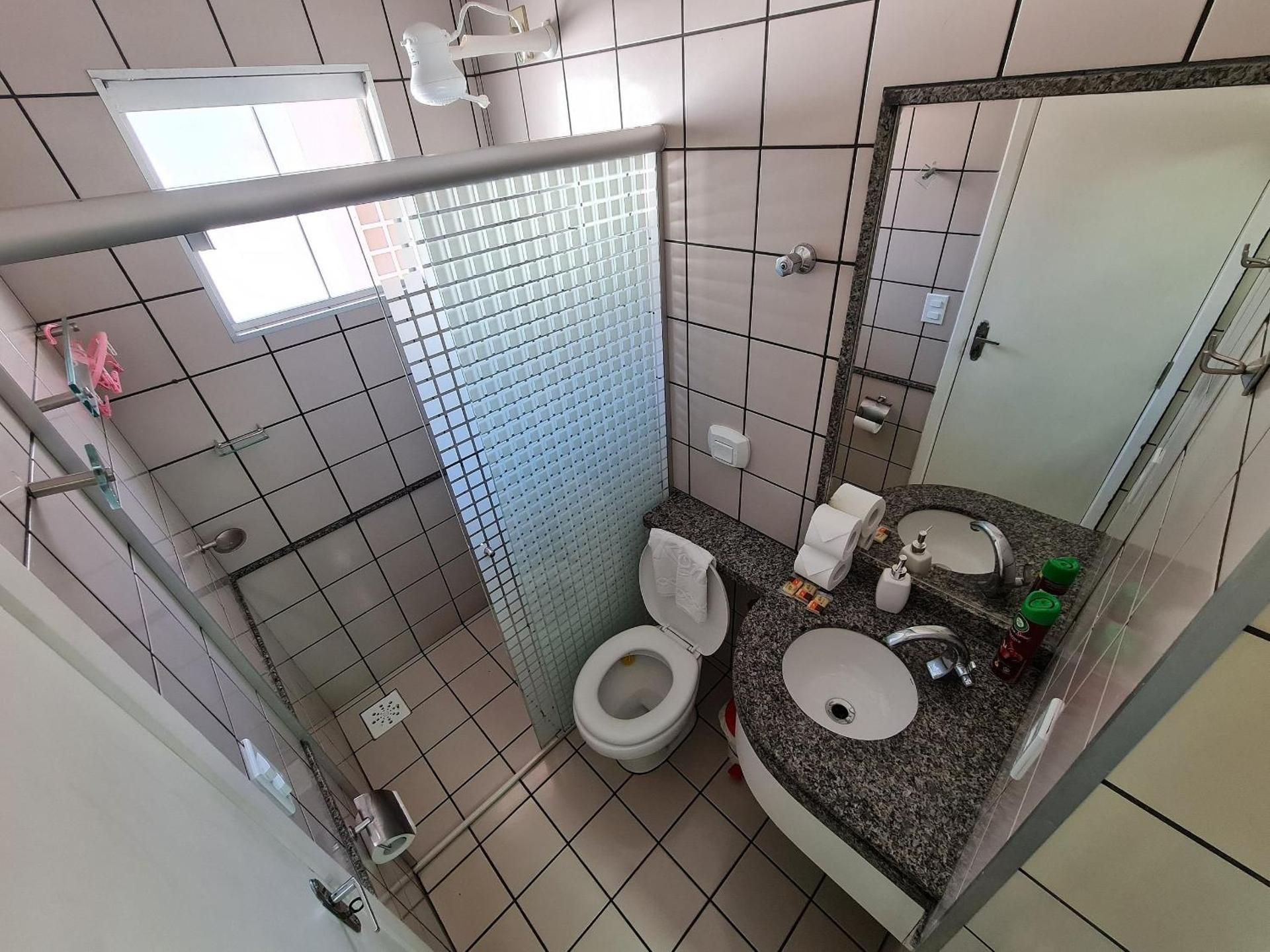Deluxe One-Bedroom Apartment