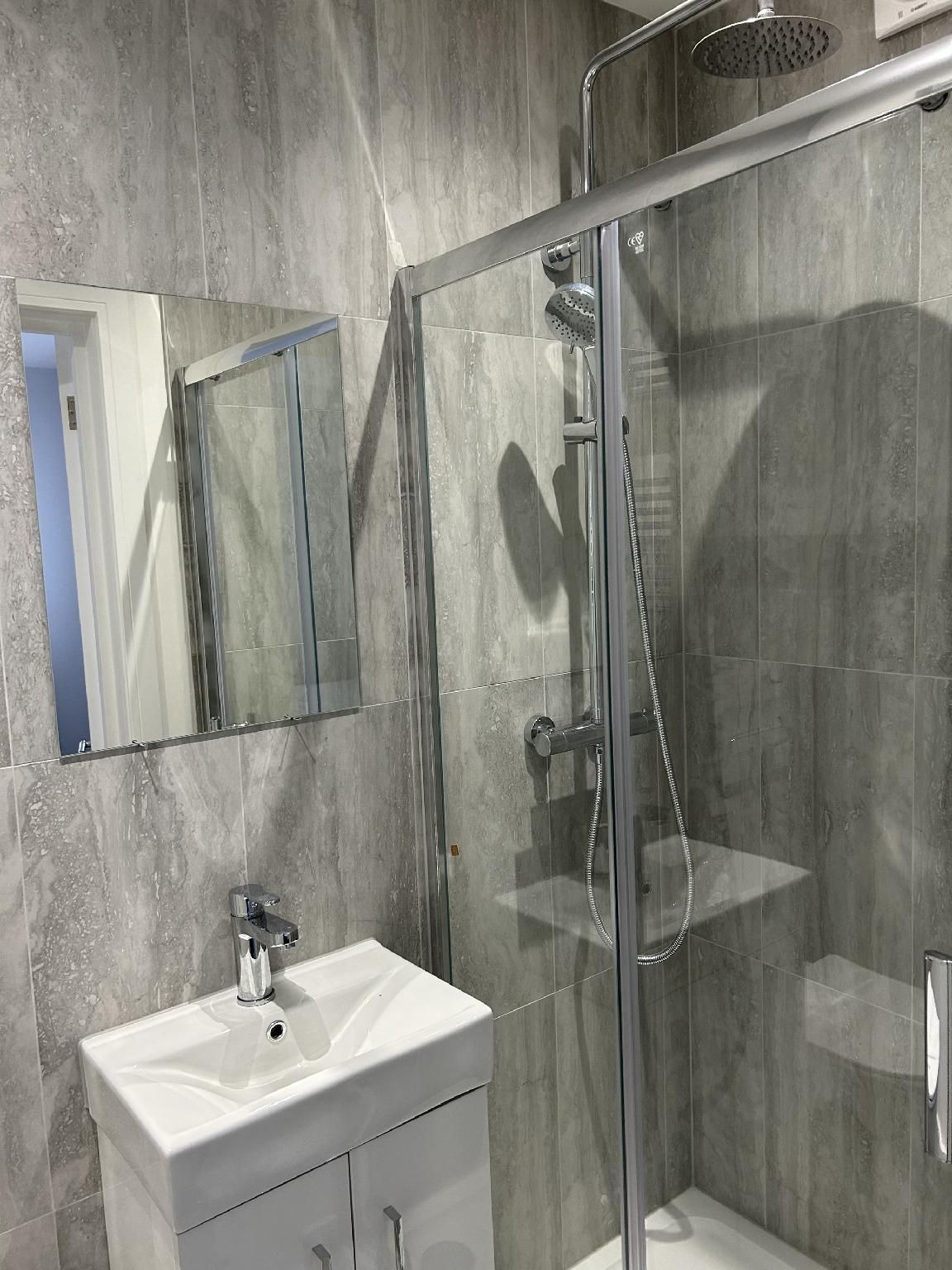 The Coniston Rooms Twin Room - Front View 2