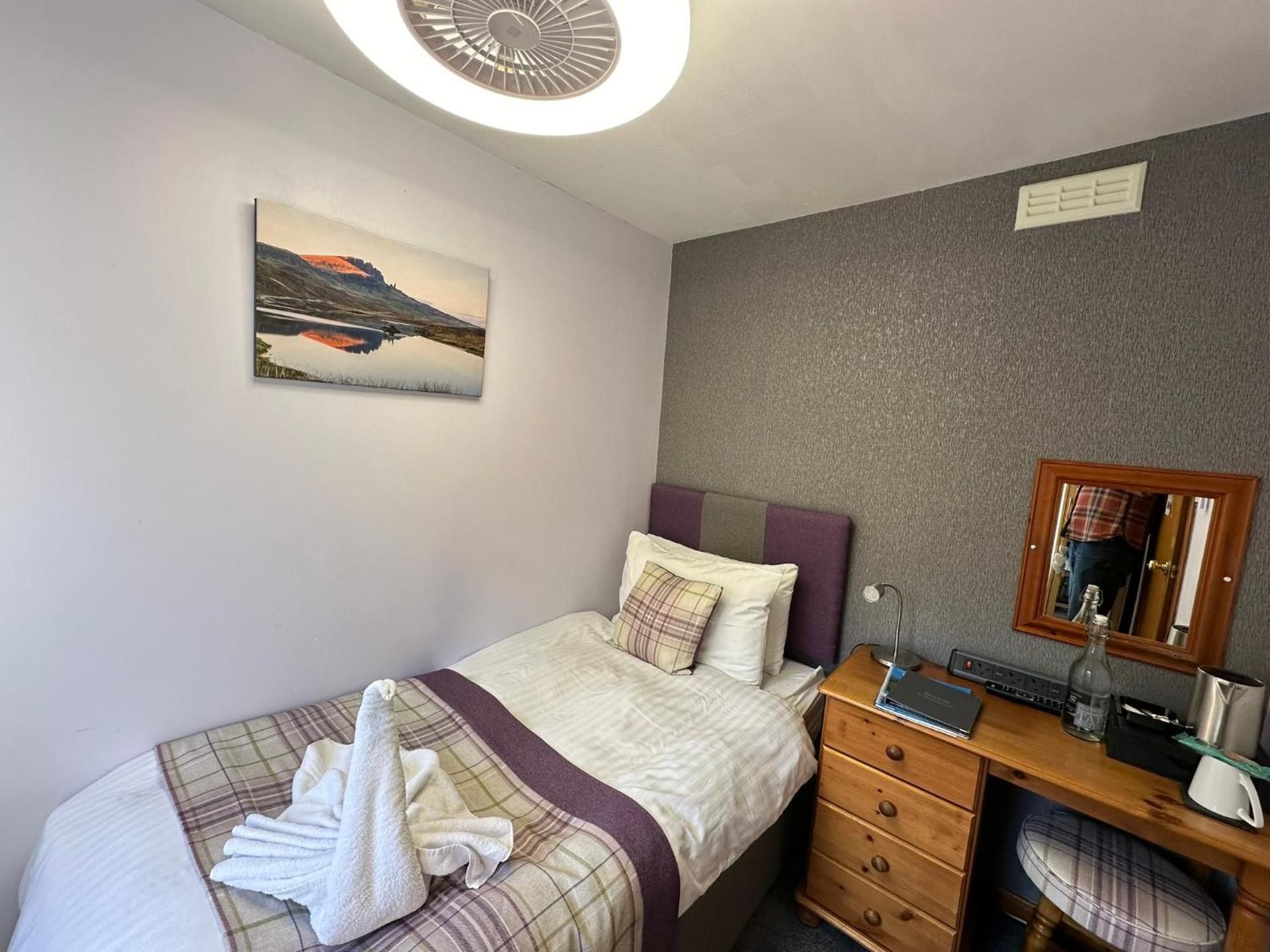Small Single Room