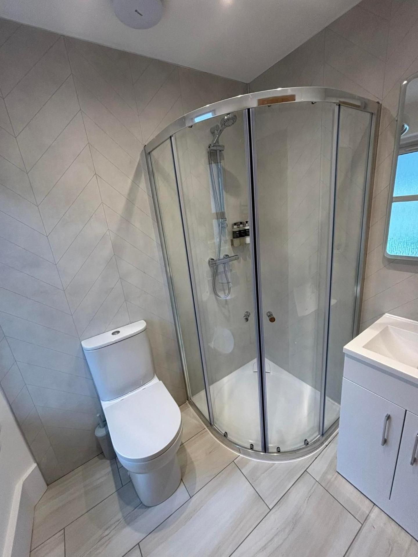 Strathmore Guest house Deluxe King Room 3