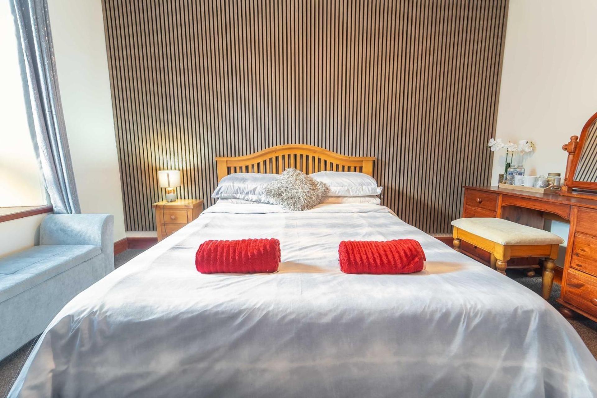 Prime location rooms in high street Economy Double Room