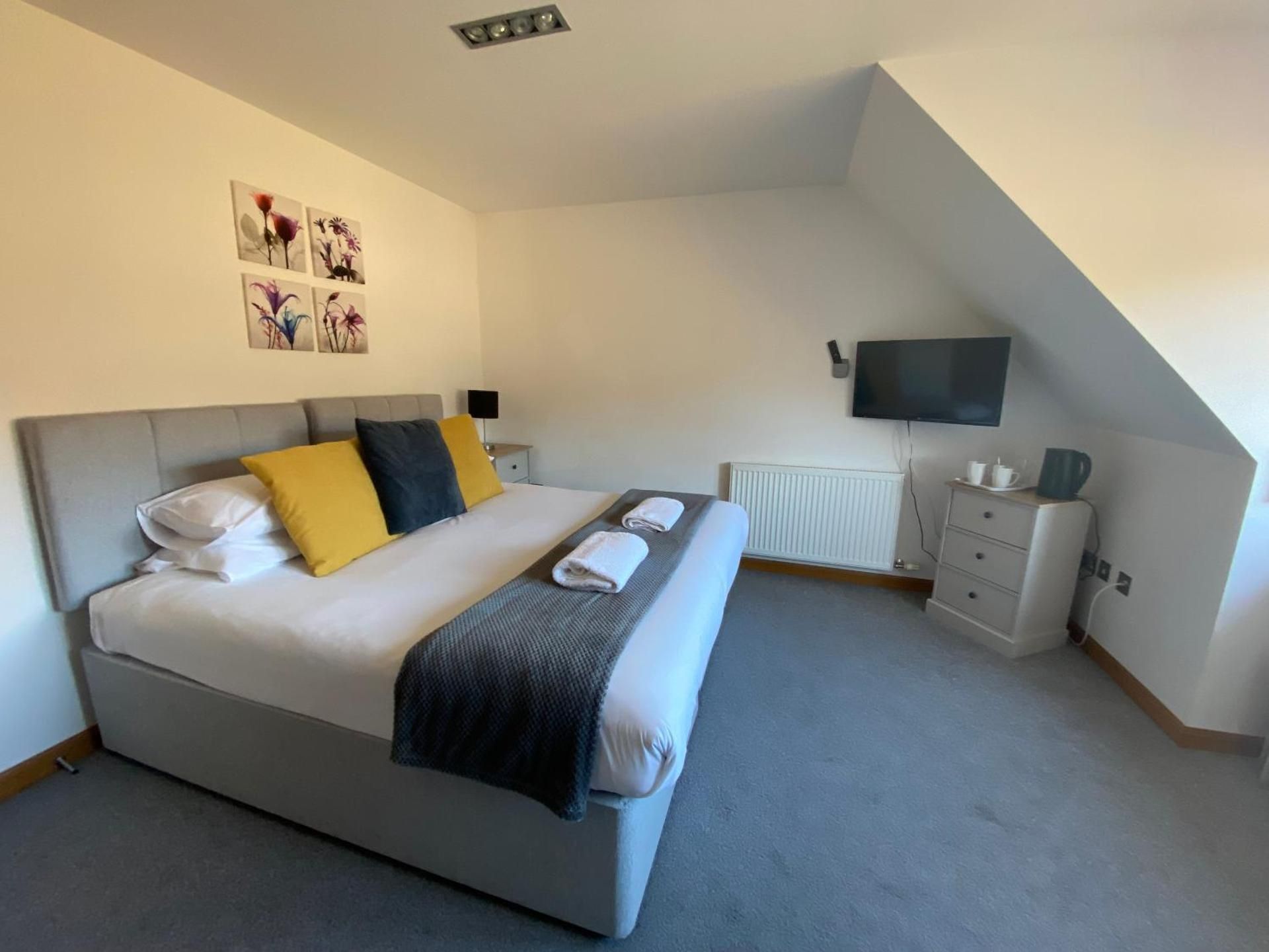 Double Room with Private Bathroom