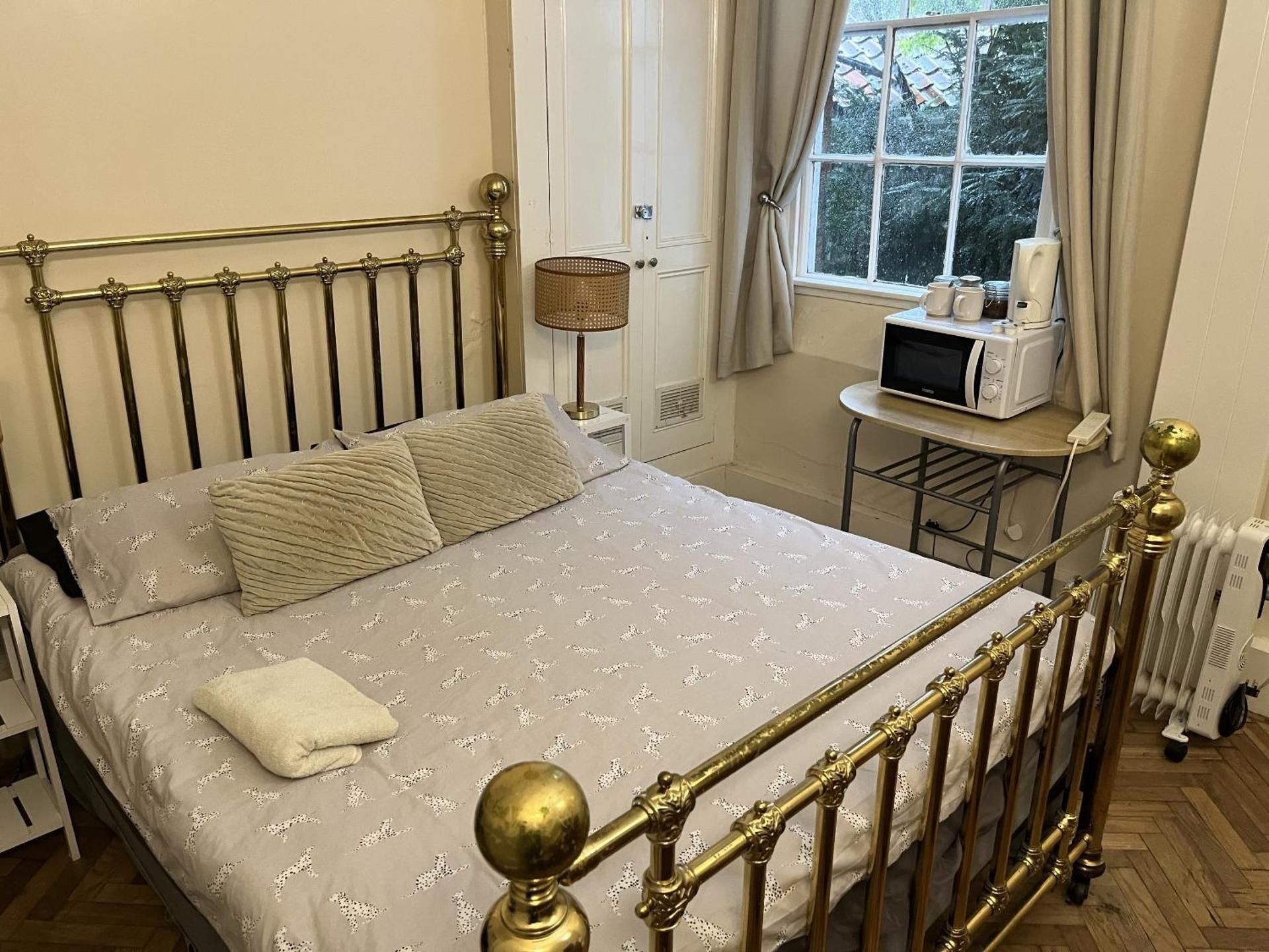 Double Room with Private Bathroom