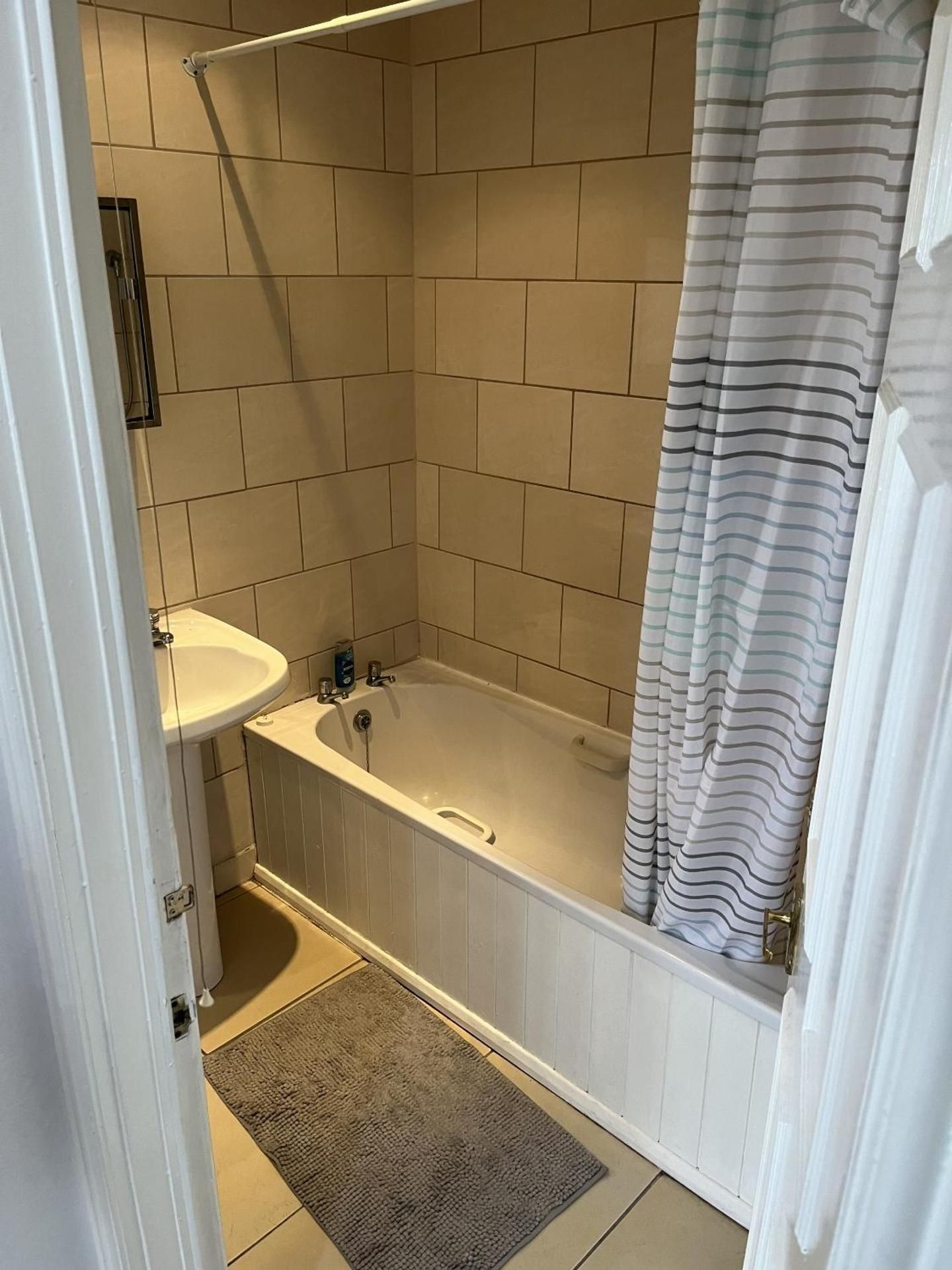 Standard Single Room with Shared Bathroom