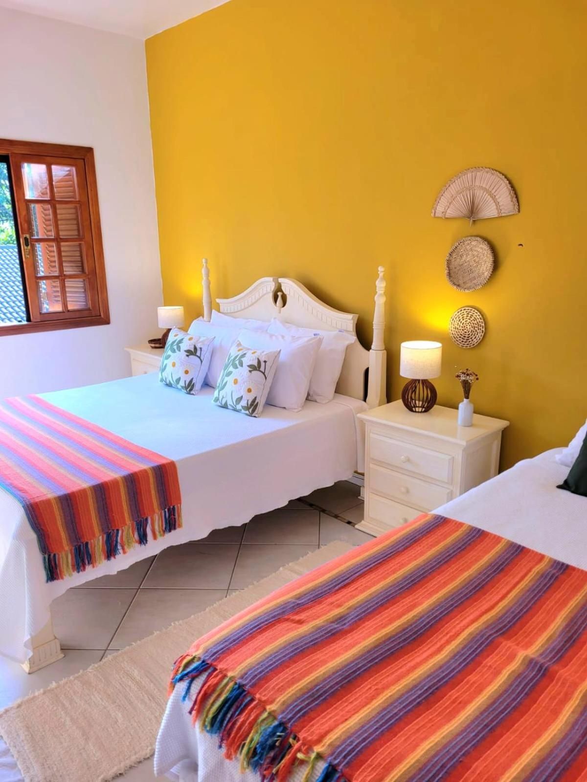 Queen Suite with Pool View