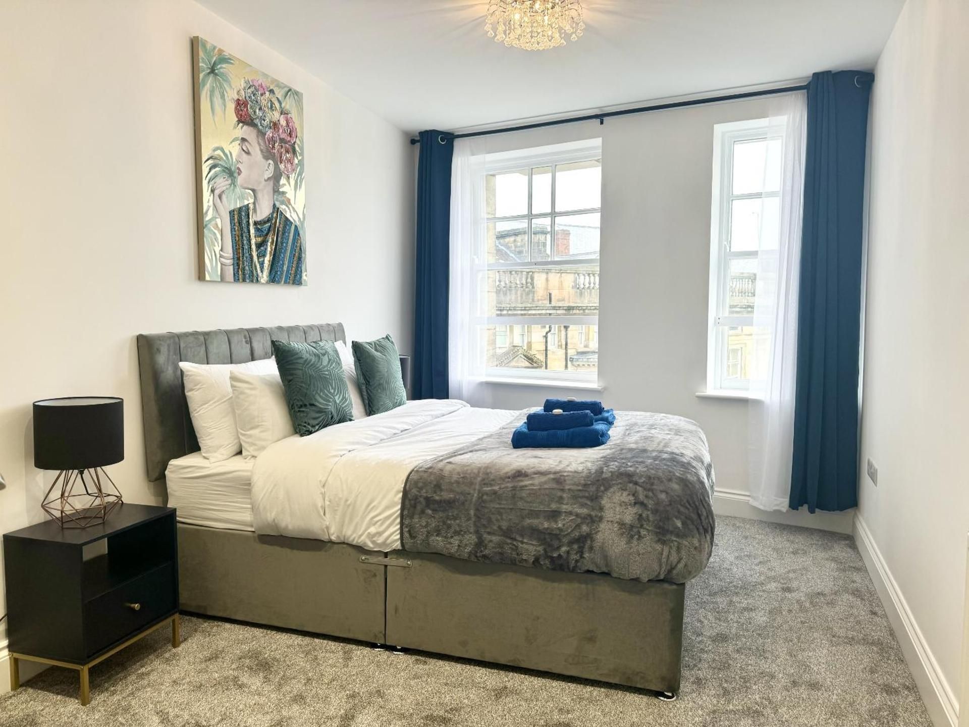 Deluxe Two-Bedroom Apartment with Garden View