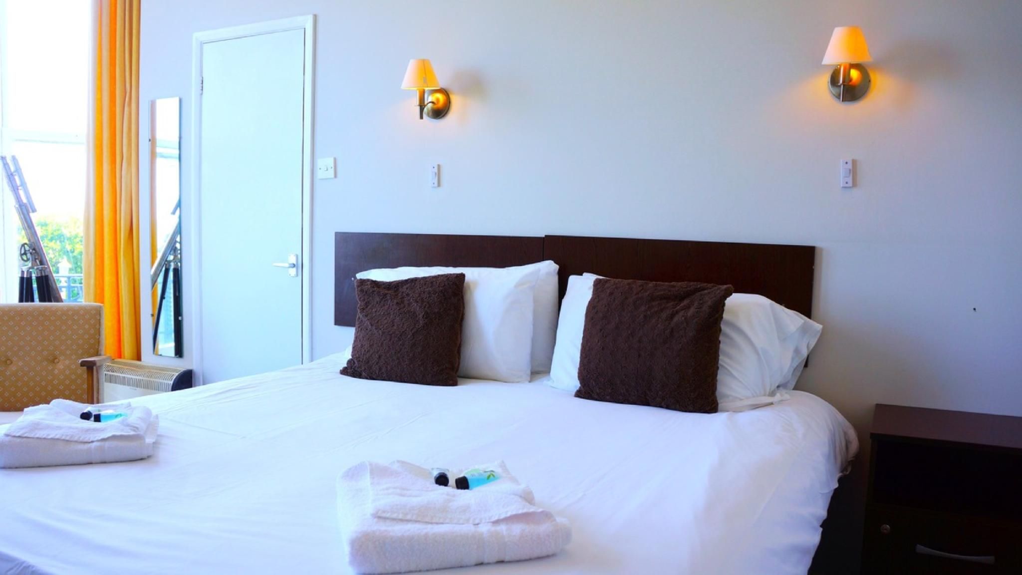 One Bedroom Apartment