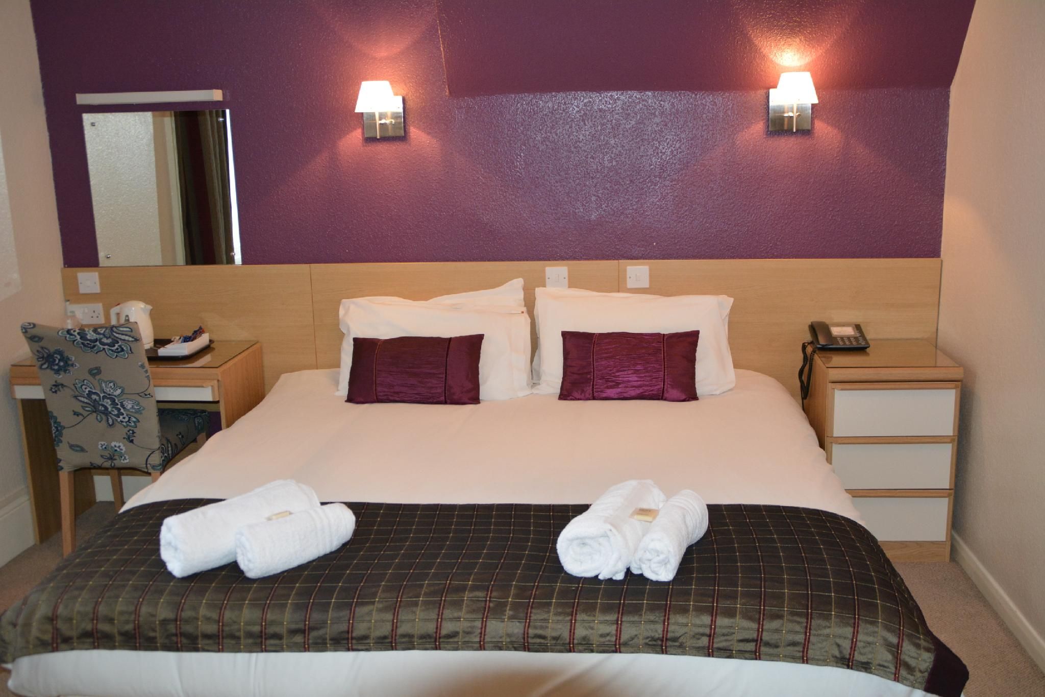 New Wilmington Hotel Superior-Double room-Ensuite 2