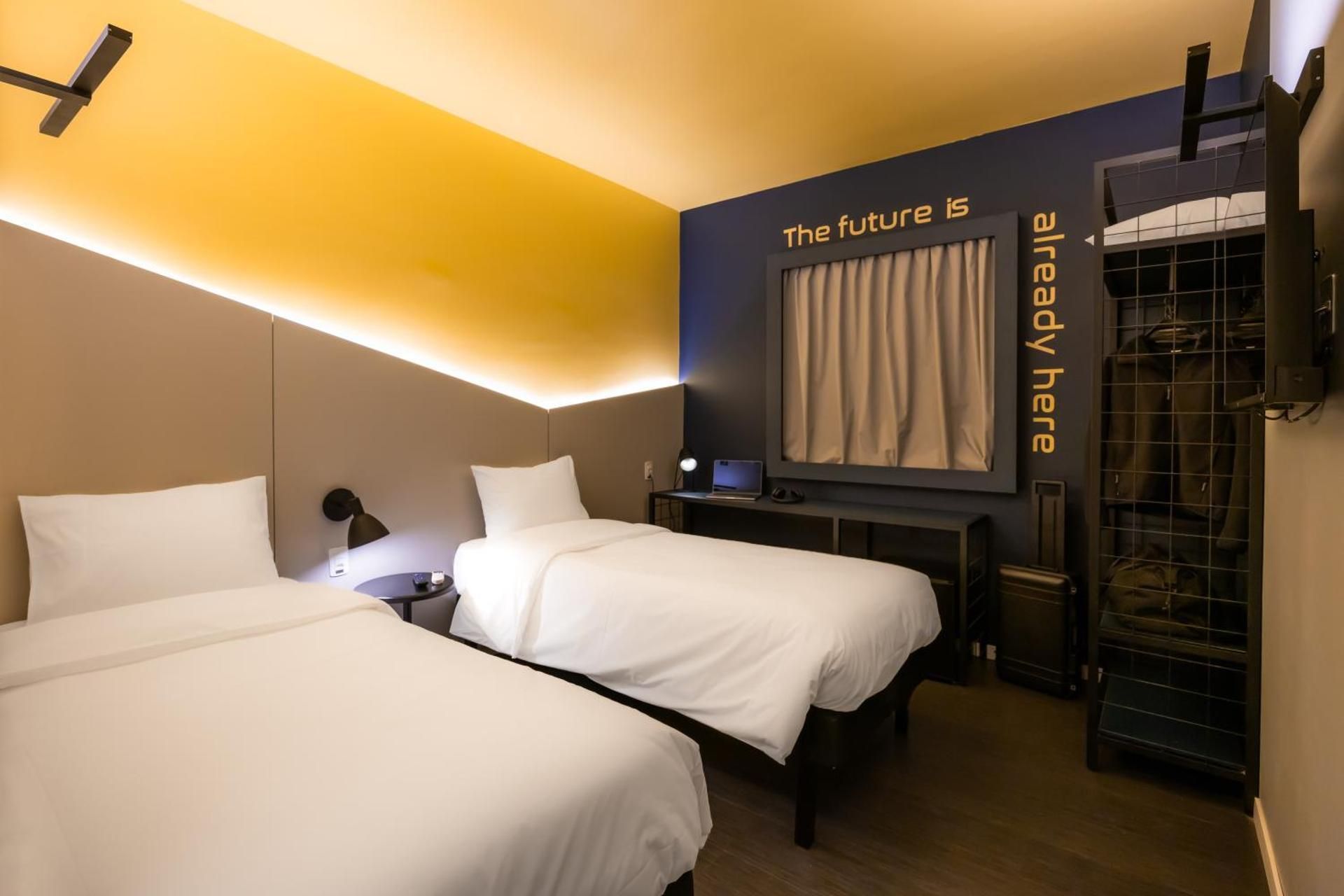 Standard Room with 2 Single Beds