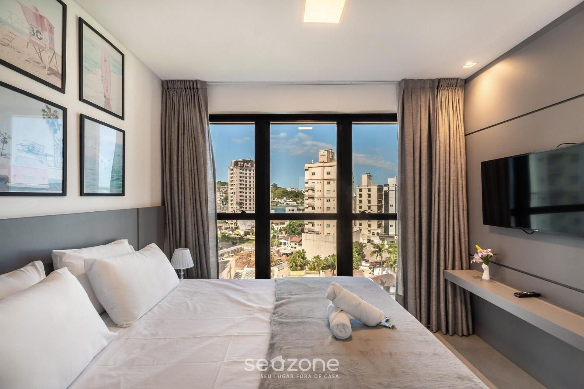 One-Bedroom Apartment With Ocean View