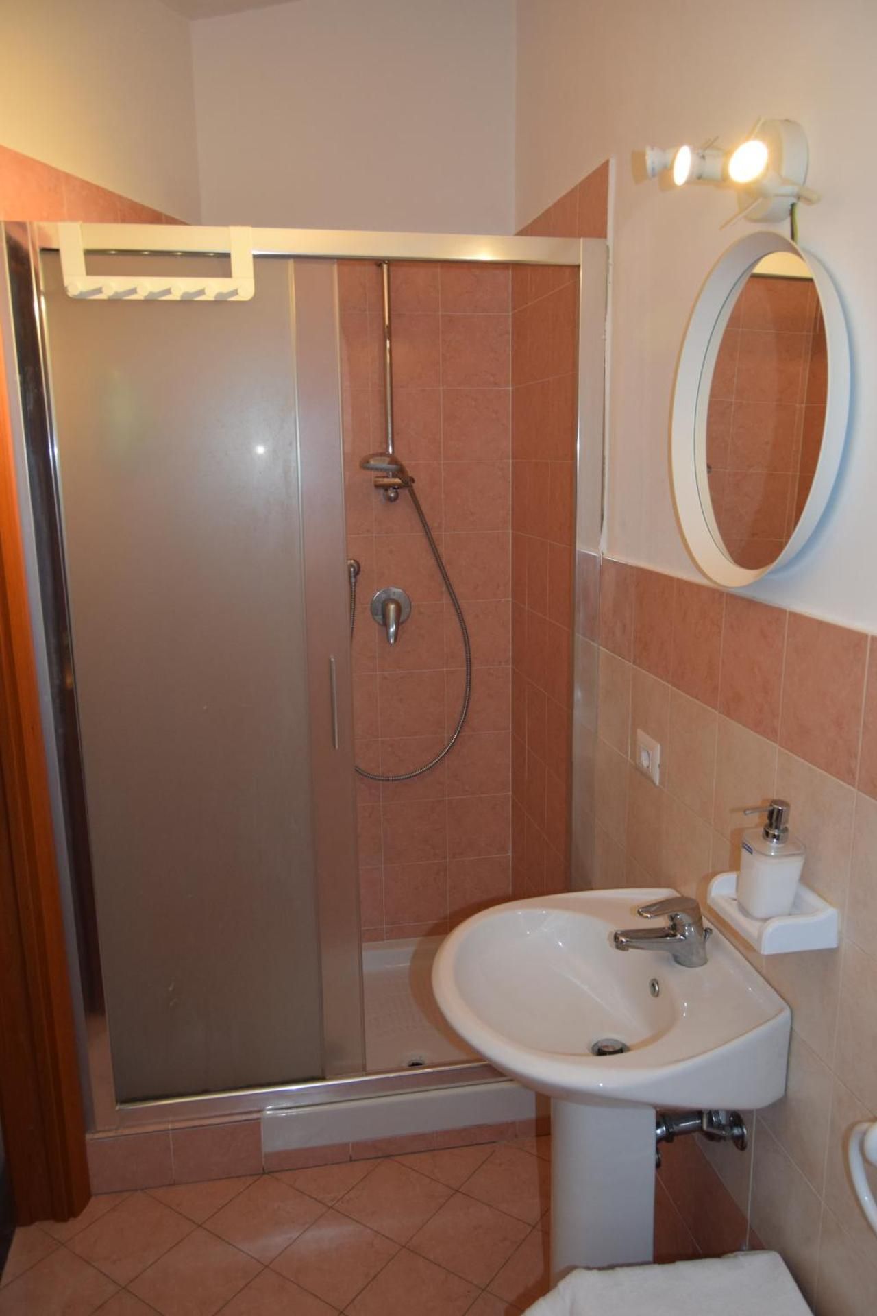 Twin Room with Private Bathroom