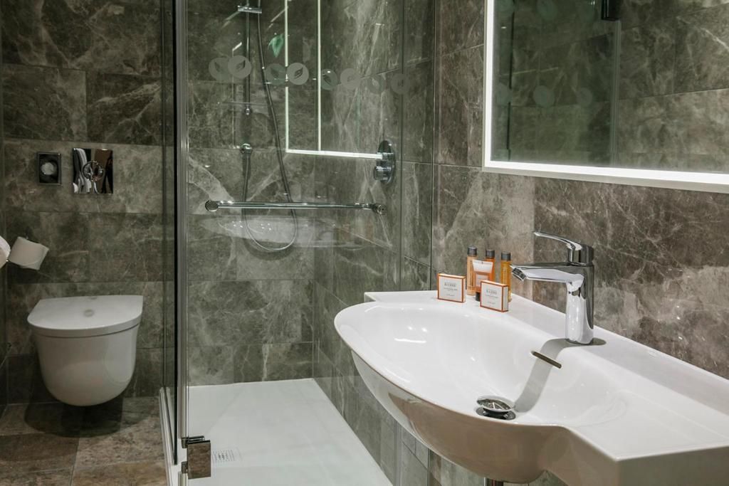 voco The Clifton Folkestone By IHG Premium King Room with Sofa Bed 3