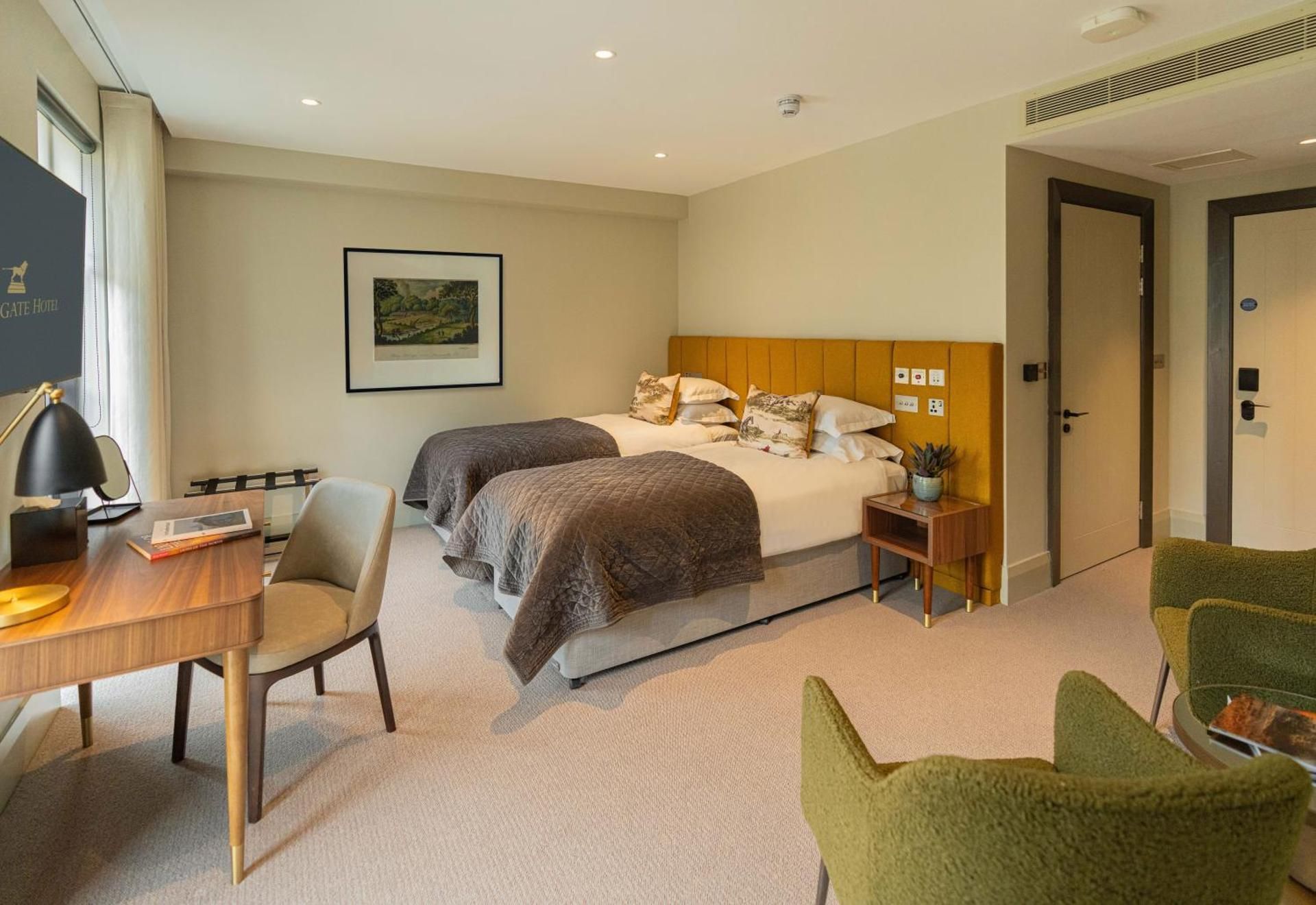 Courtyard View Accessible Double or Twin