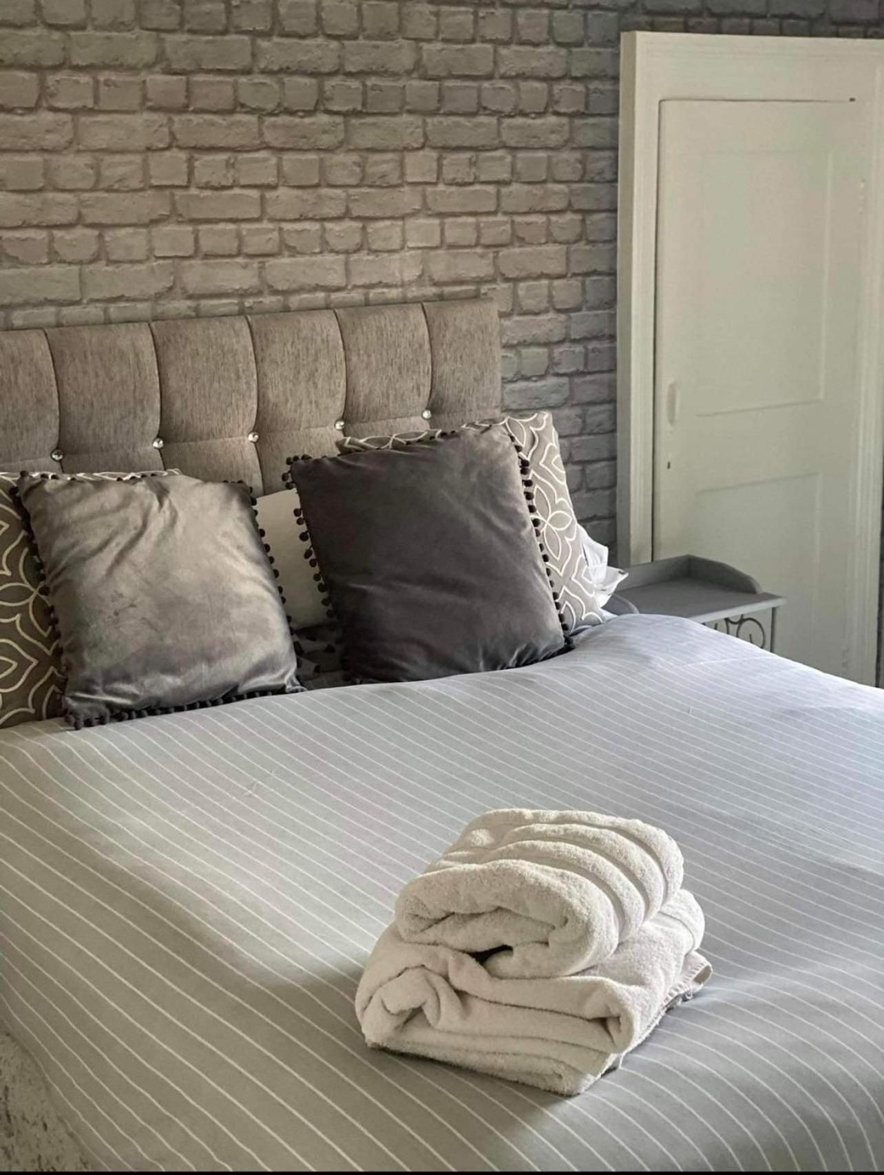 Double Room with Shared Bathroom