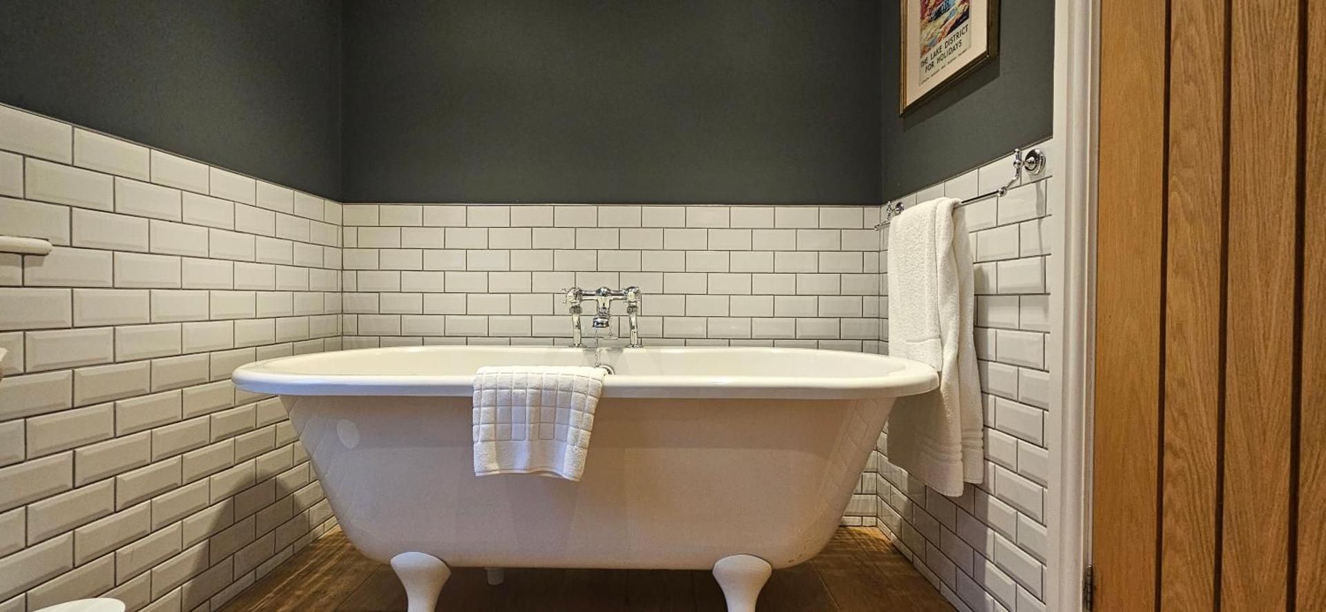 The Drunken Duck Inn Superior King Room 3