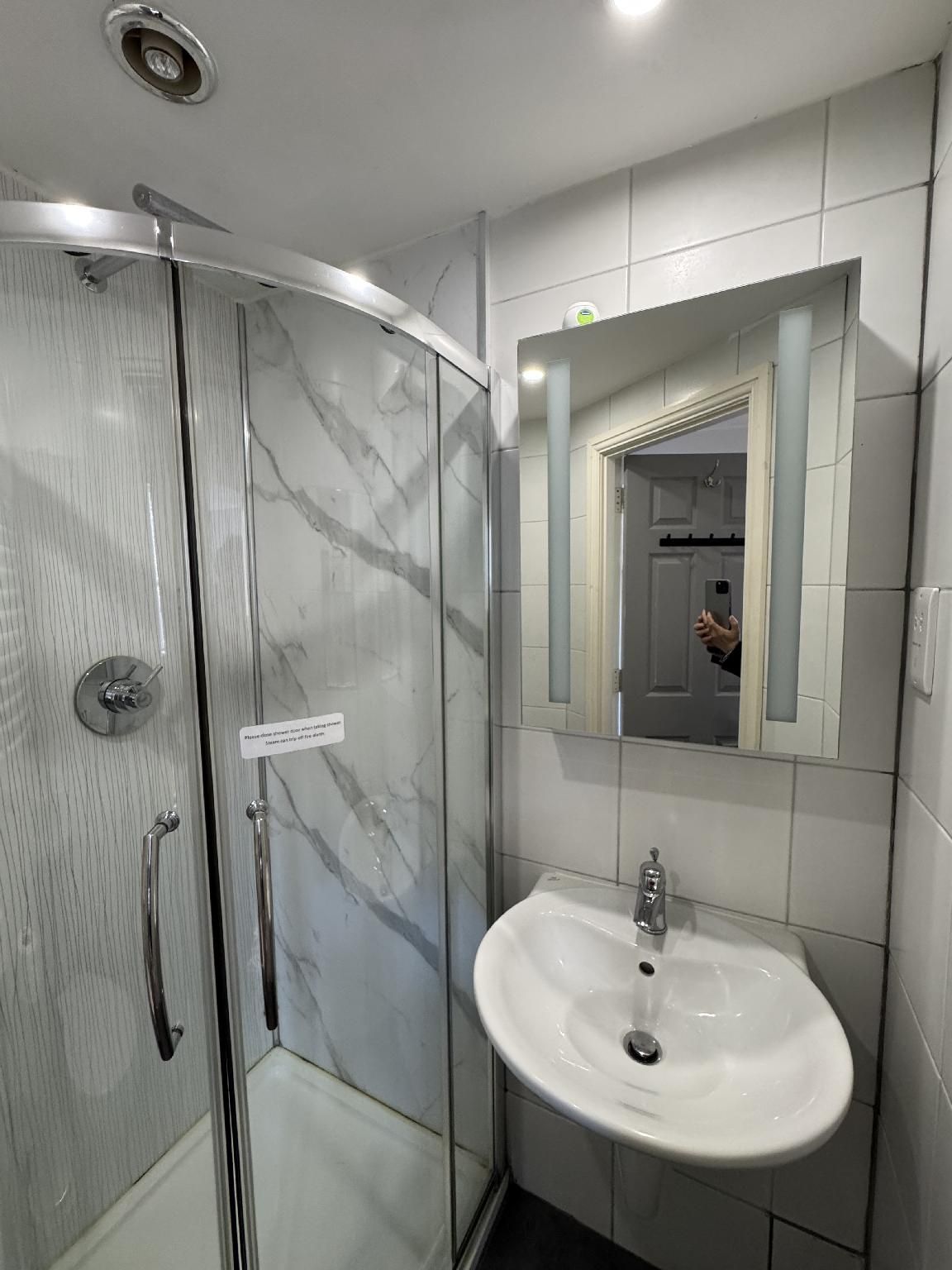 Ambleside Rooms & Suites Comfort Double Room 1 3