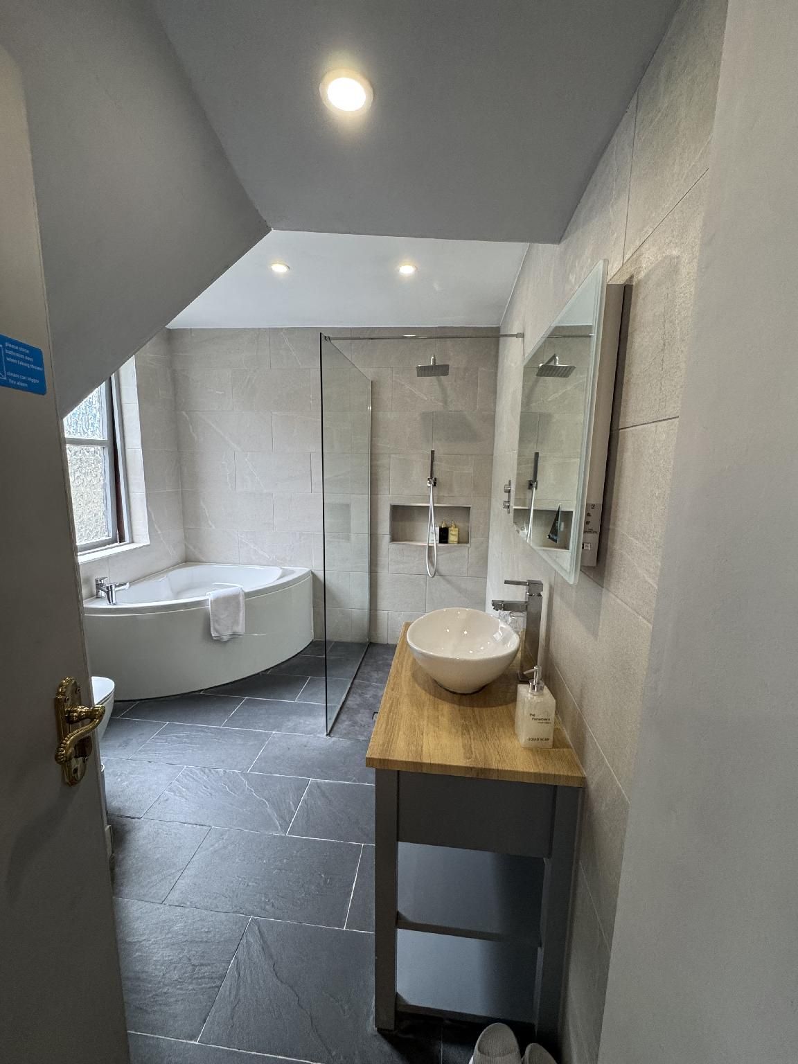 Double - Private Bathroom