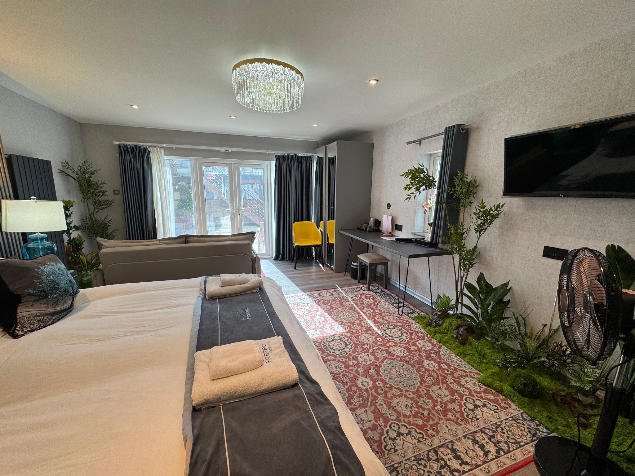 Deluxe Junior Suite with Patio