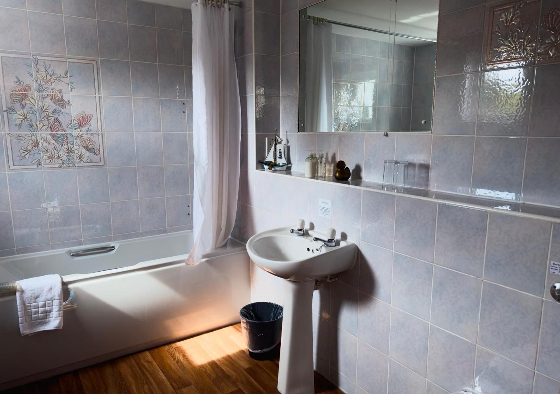 Skelwith Bridge Hotel Superior Double Room 3