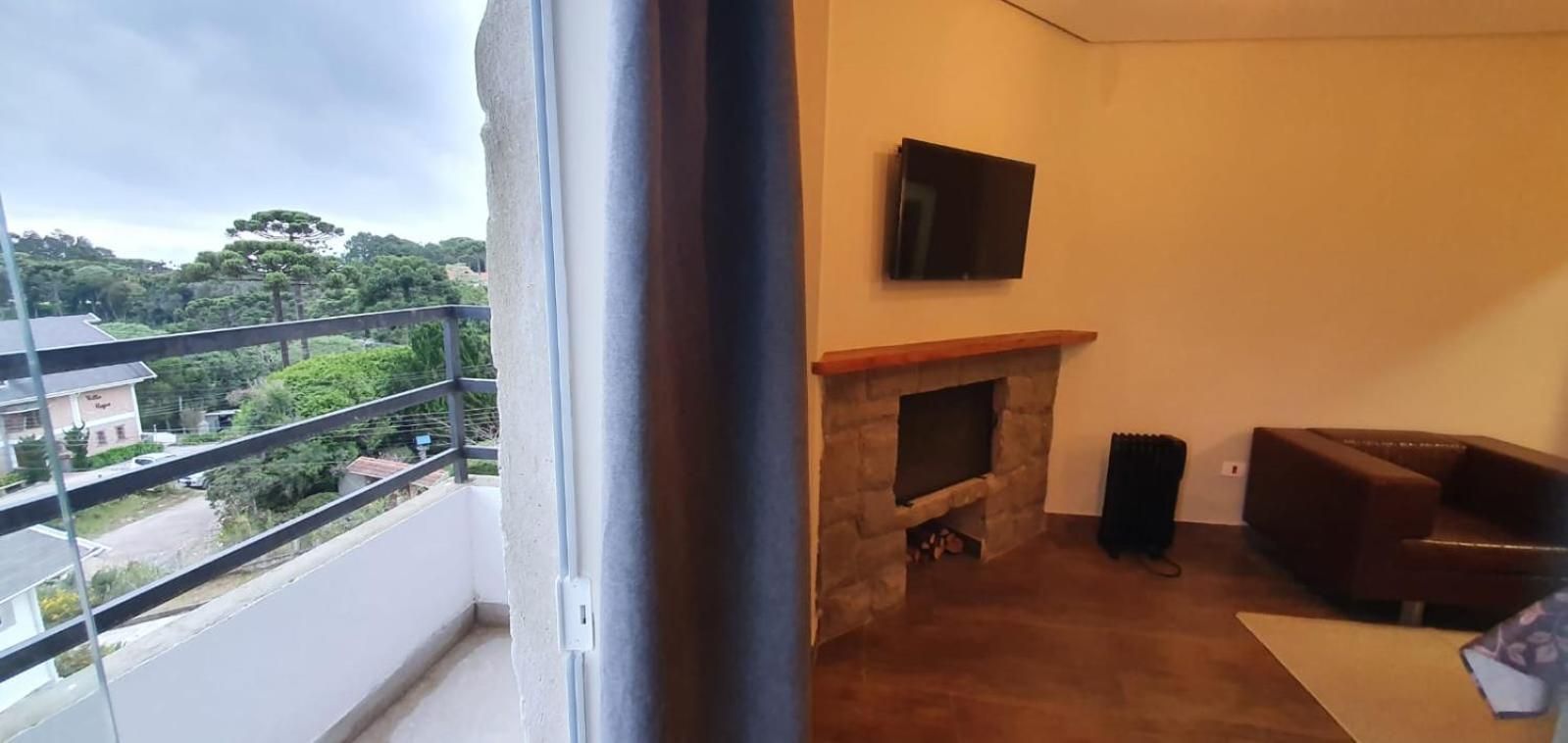 Chalet Studio with Spa Bath and Fireplace