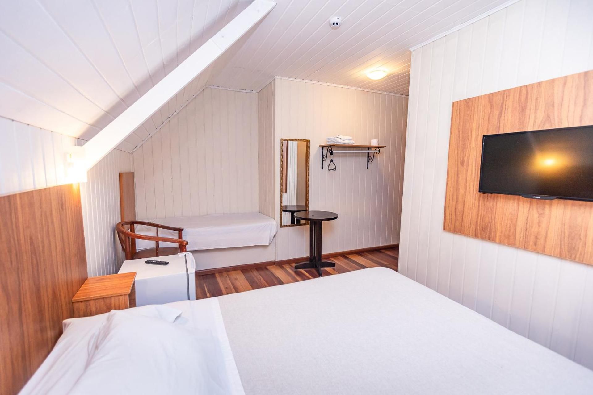 Superior Triple Standard Suite