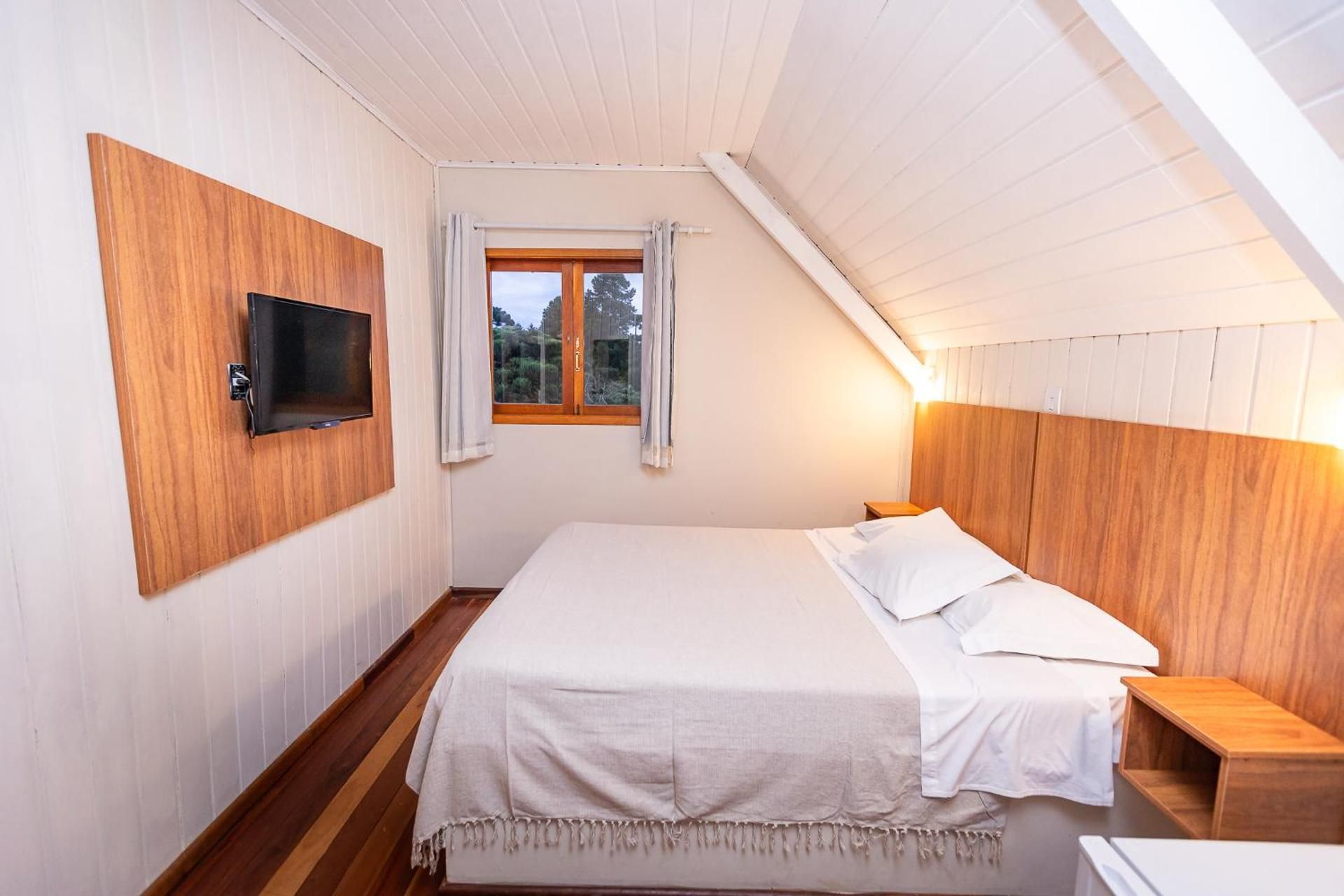 Superior Triple Standard Suite