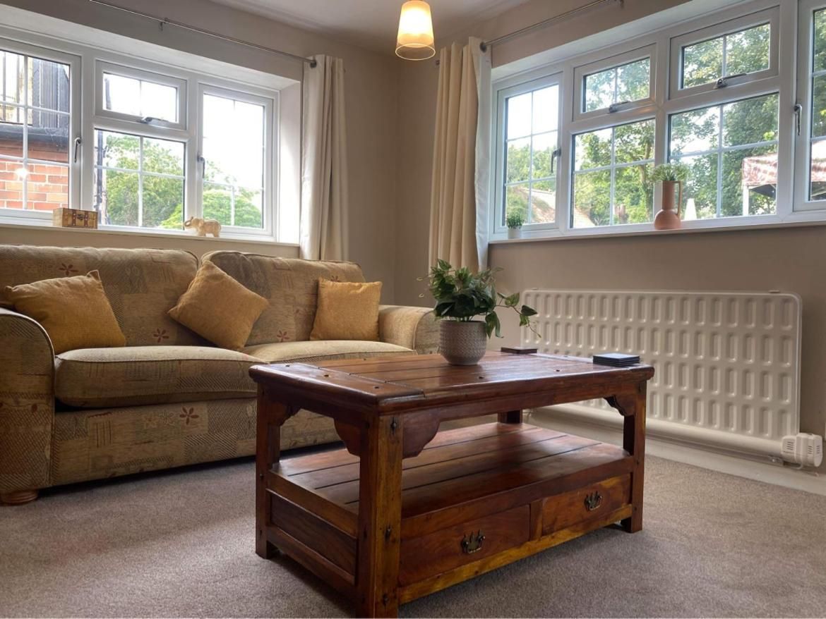 Crown & Anchor Quadruple Room with Garden View 3