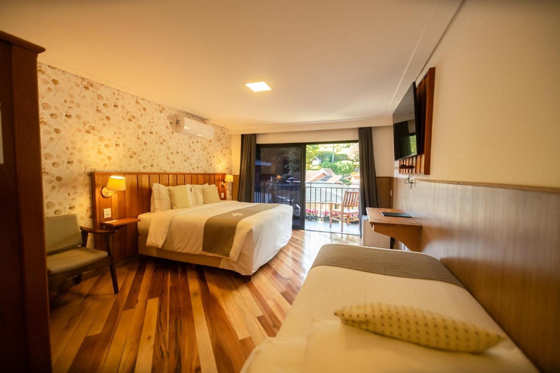 Triple Room with Garden View
