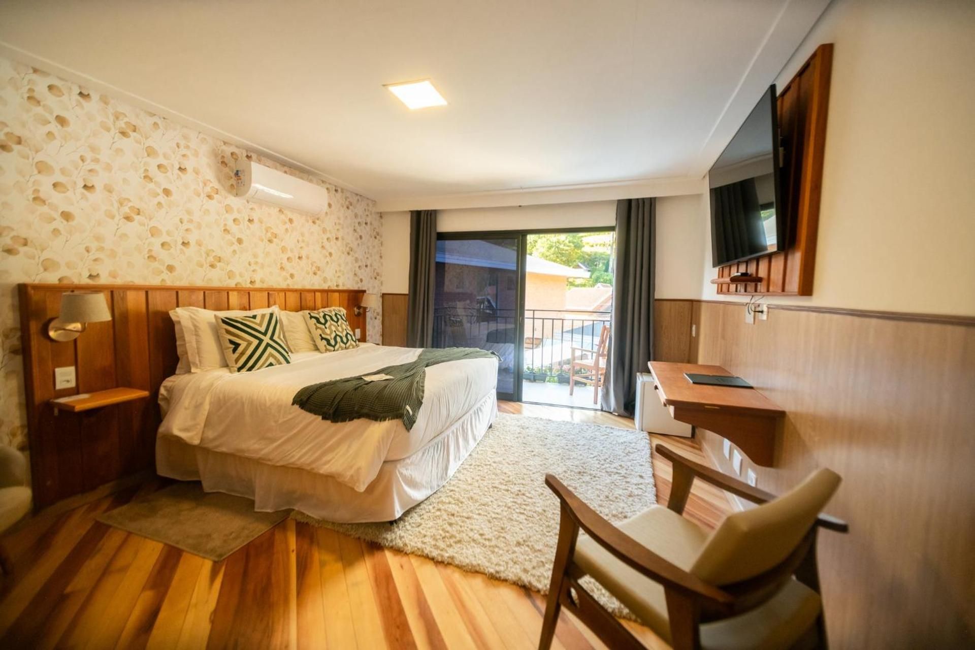 Double Room with Spa Bath