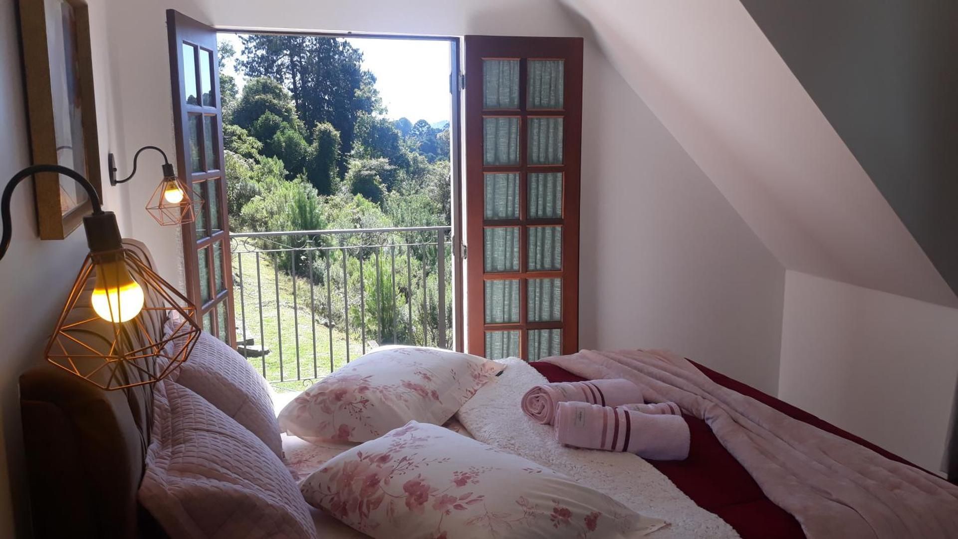 Suite with Mountain View