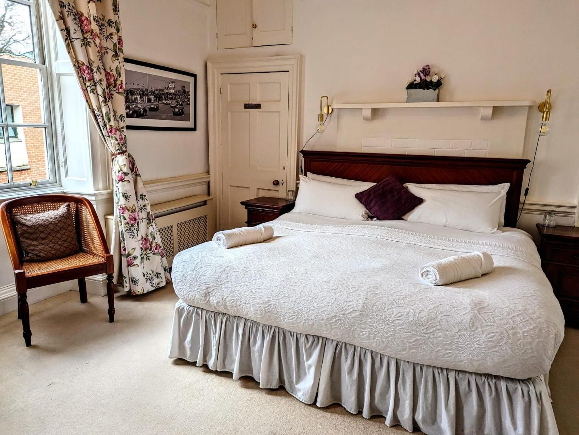 East Pallant Bed and Breakfast, Located in Large Georgian Townhouse in Central Chichester Superior King Room 2